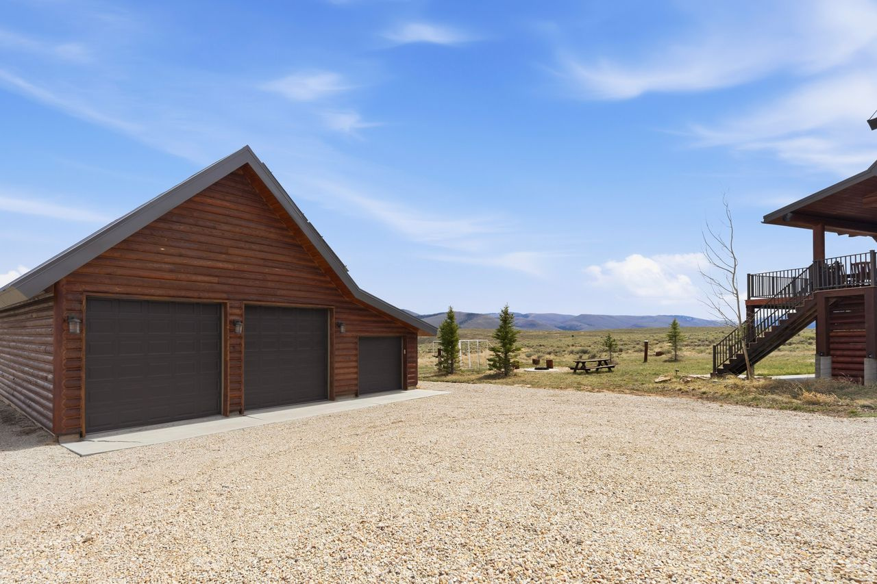 ASPEN COVE - Residential