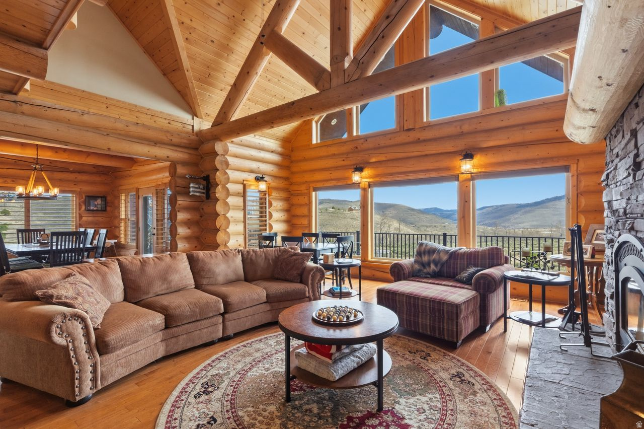 ASPEN COVE - Residential