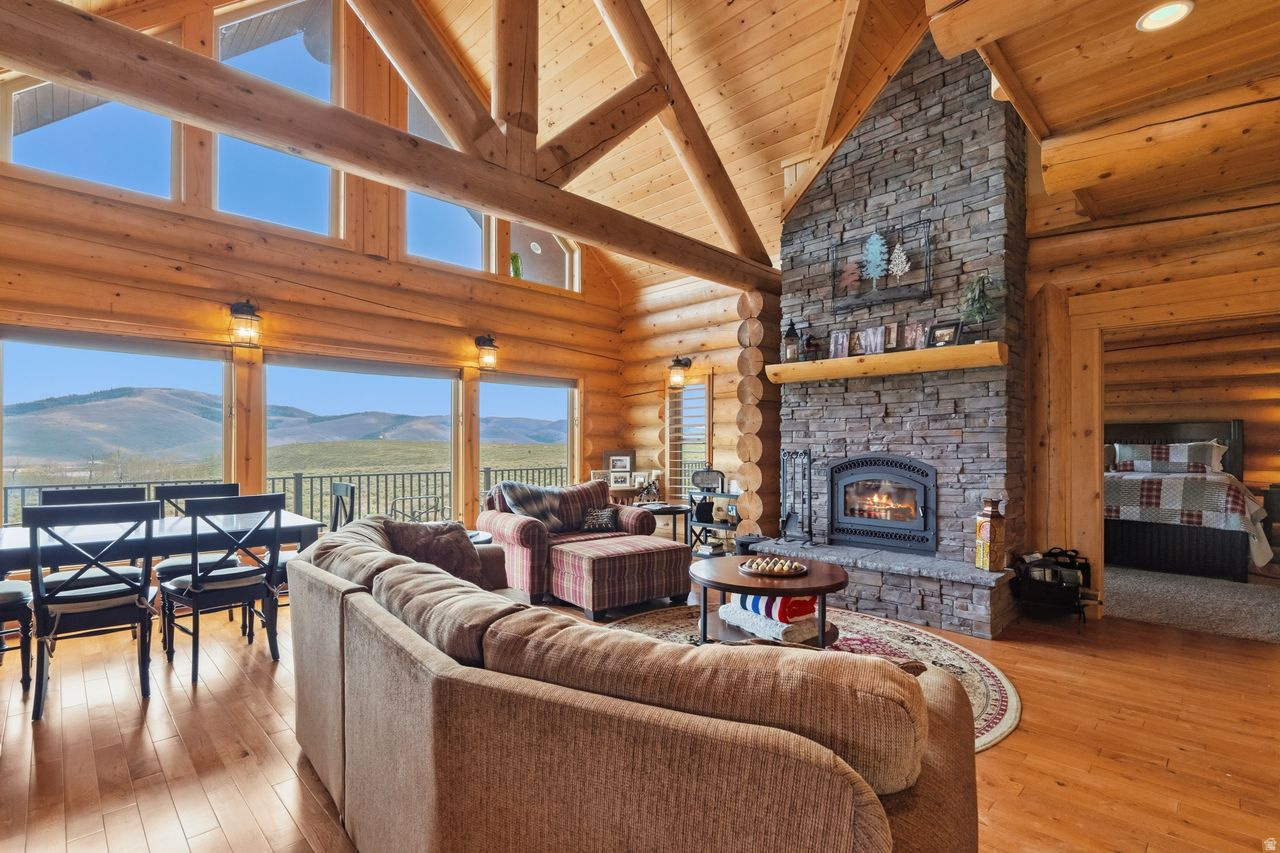 ASPEN COVE - Residential