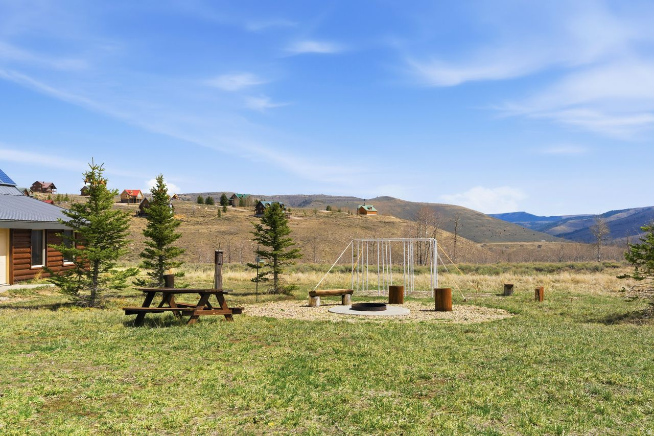 ASPEN COVE - Residential