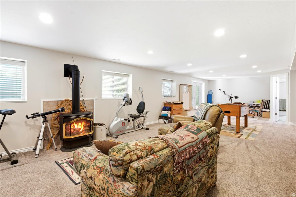 POINTE AT STONE MTN. - Residential