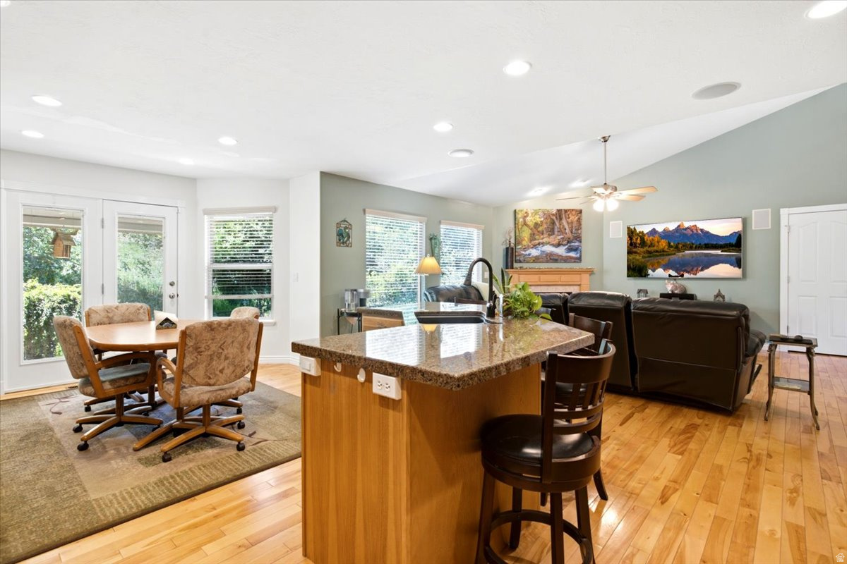 POINTE AT STONE MTN. - Residential