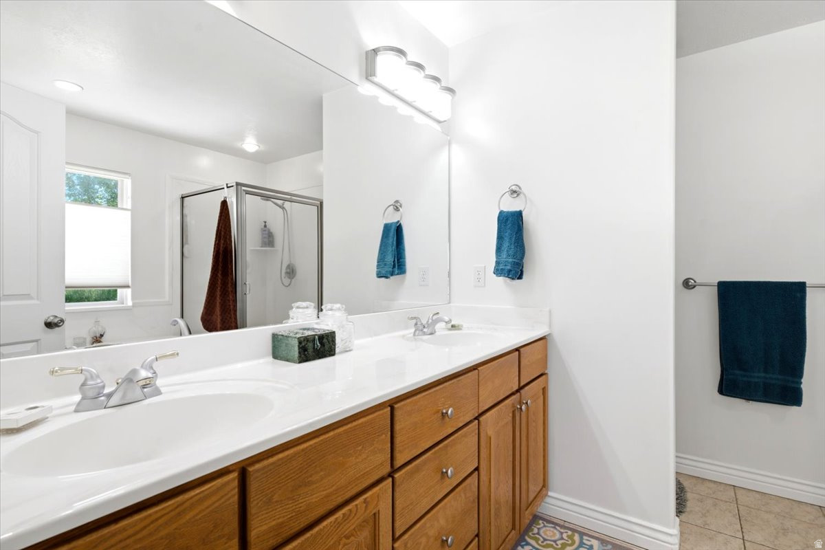 POINTE AT STONE MTN. - Residential