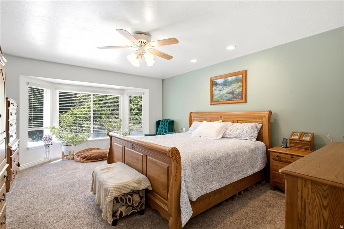 POINTE AT STONE MTN. - Residential