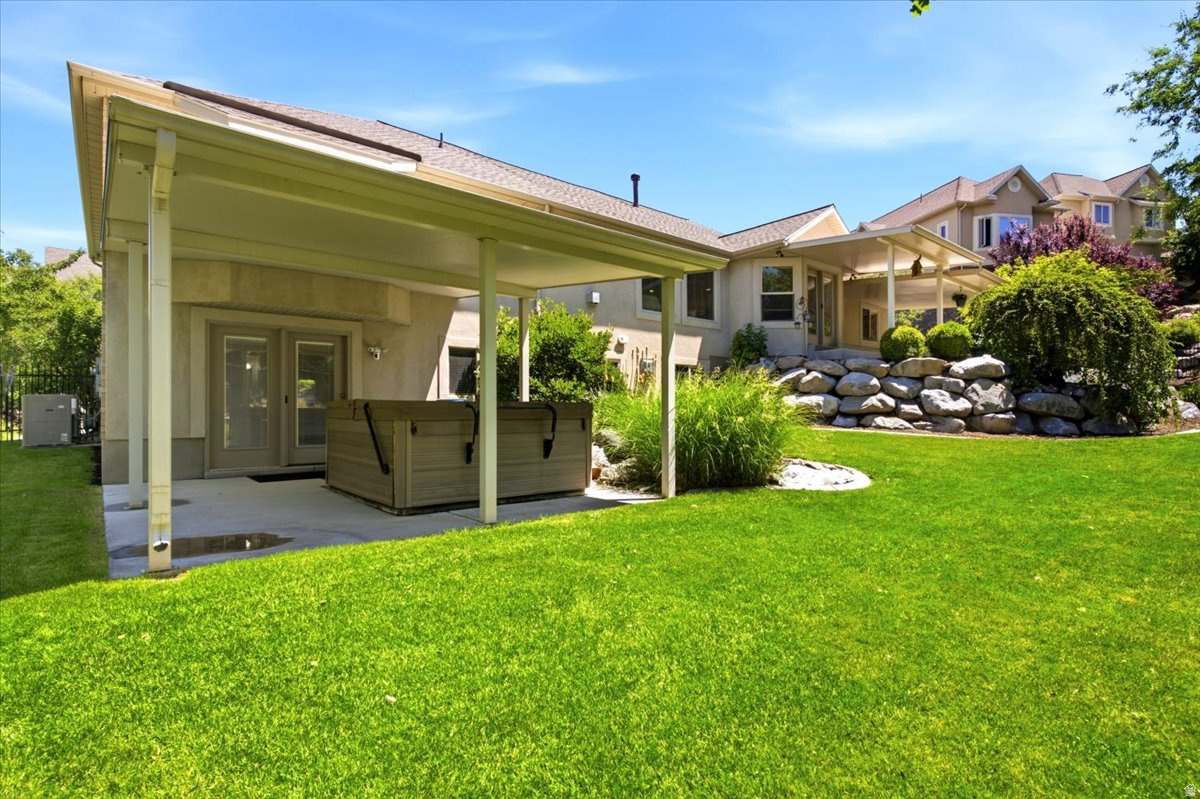 POINTE AT STONE MTN. - Residential