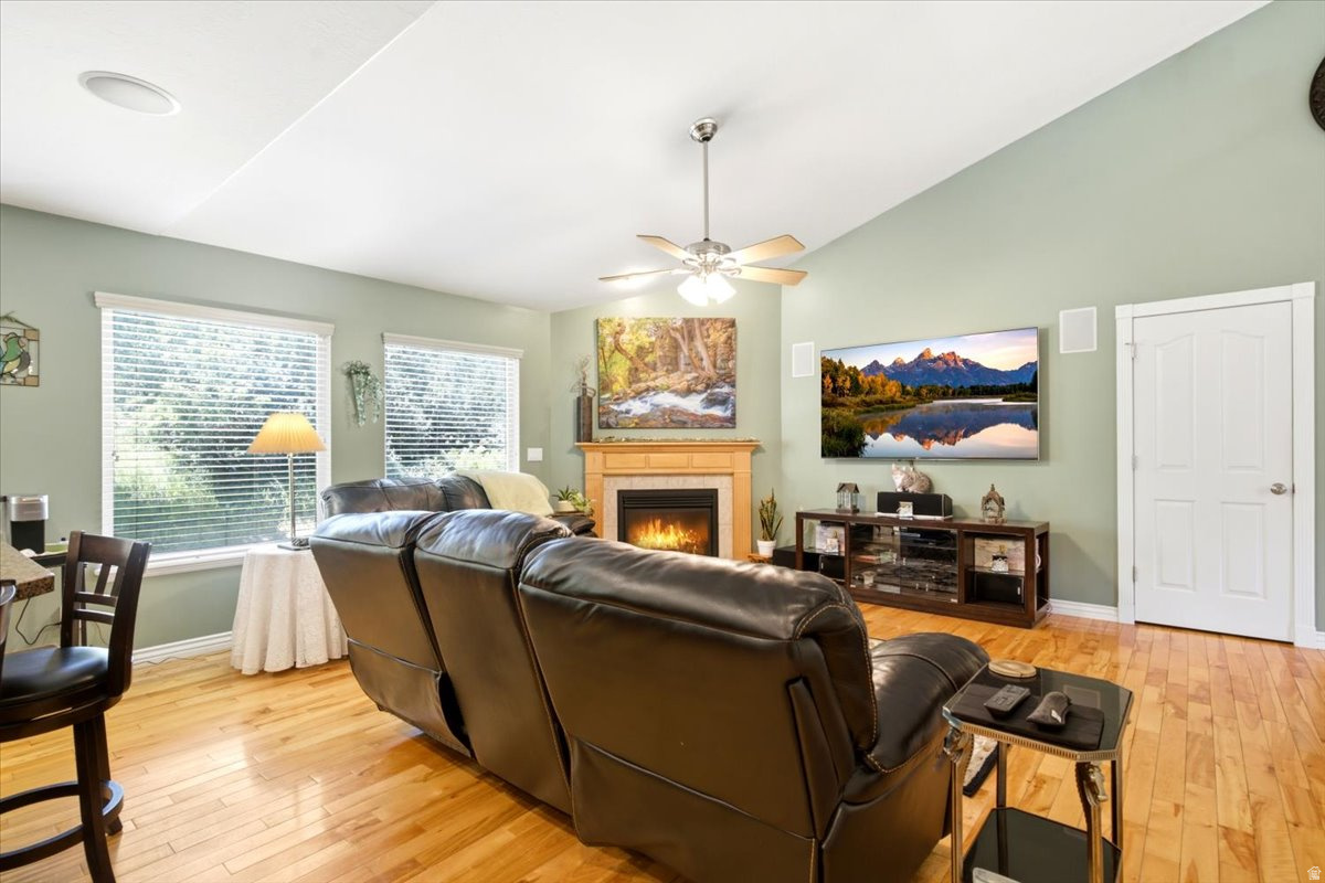 POINTE AT STONE MTN. - Residential