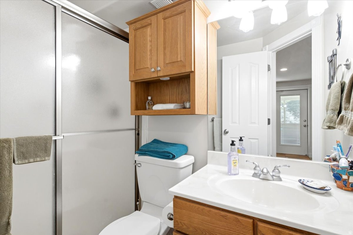 POINTE AT STONE MTN. - Residential