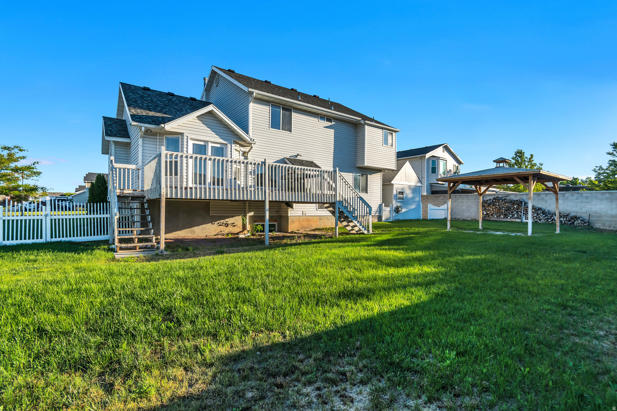 DORILEE ACRES - Residential