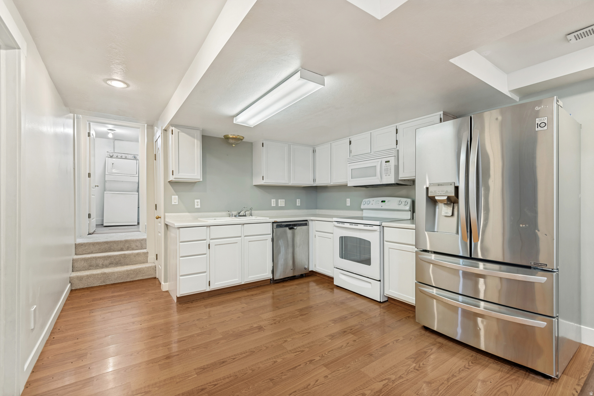 DORILEE ACRES - Residential