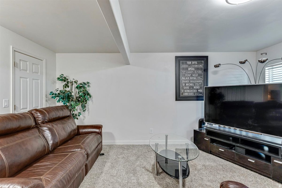 KENNECOTT - Residential