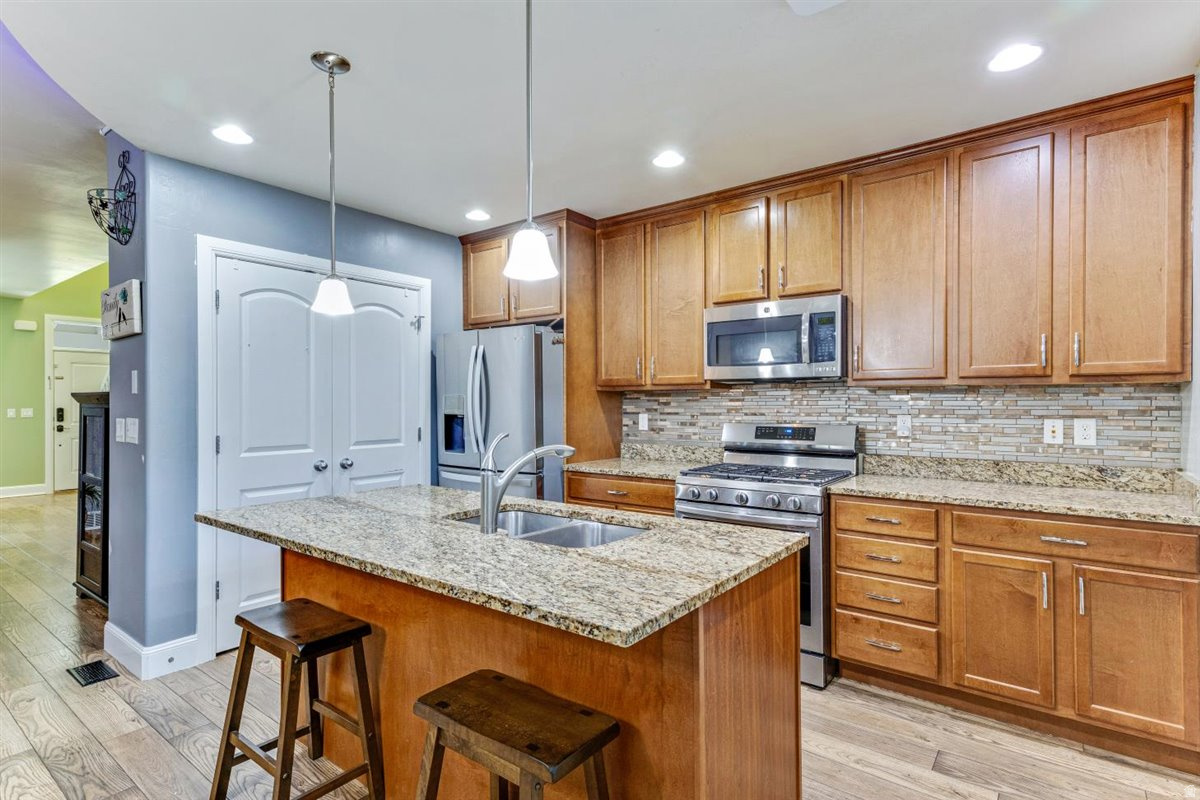 KENNECOTT - Residential