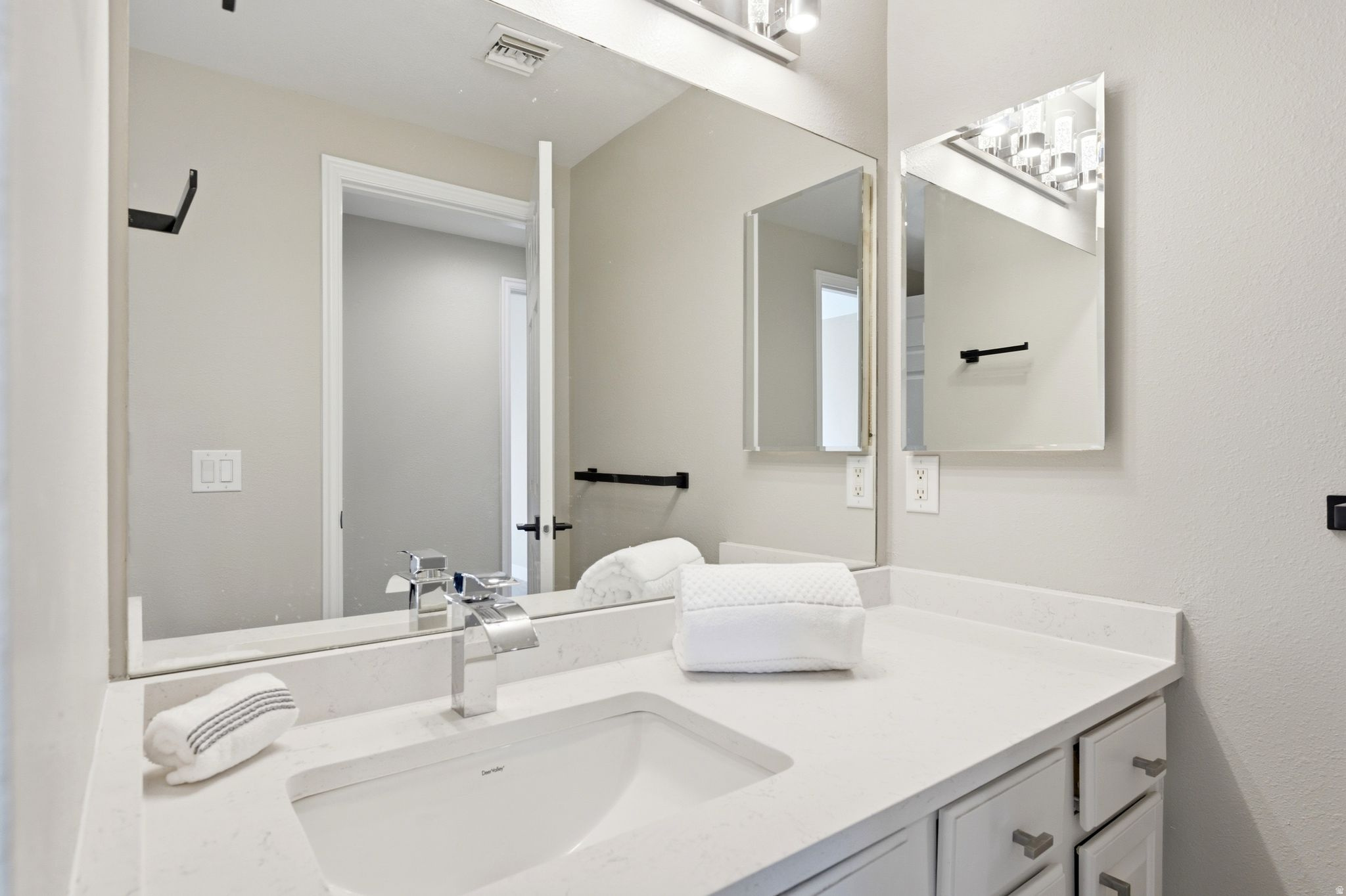 CANYON CREEK CONDO - Residential Lease