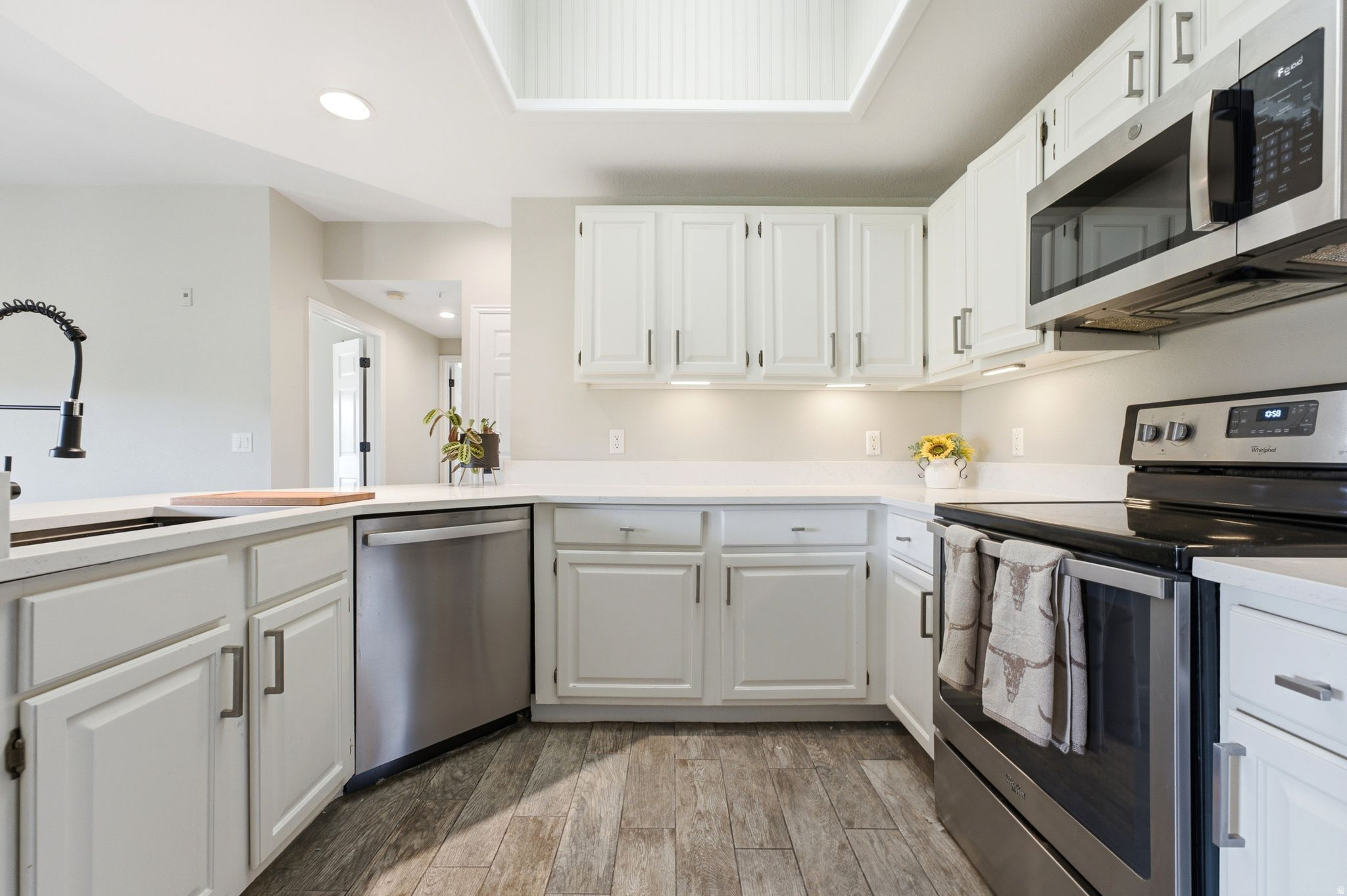 CANYON CREEK CONDO - Residential Lease