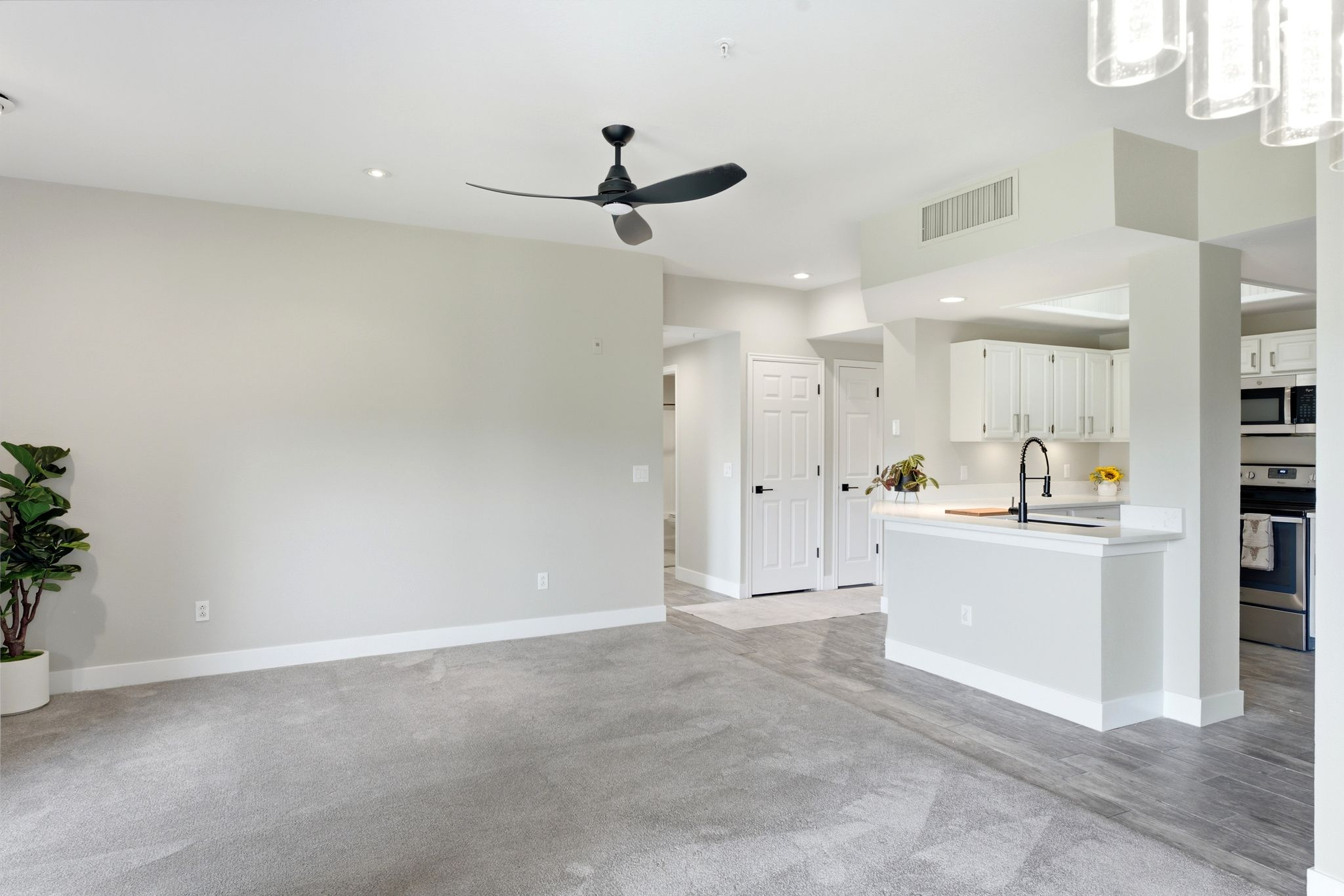 CANYON CREEK CONDO - Residential Lease