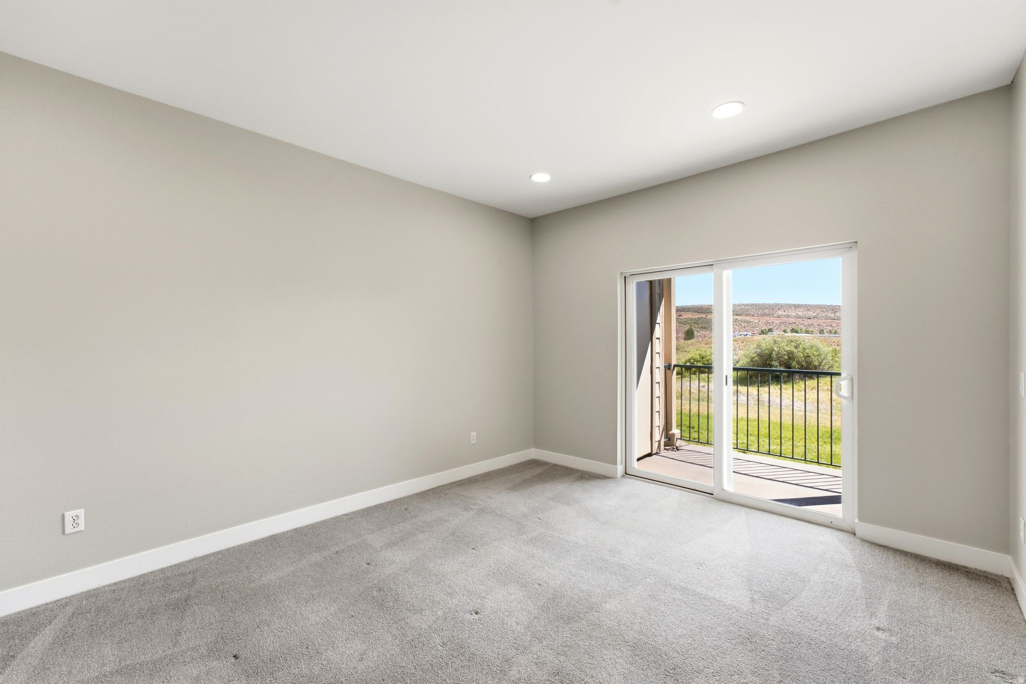 CANYON CREEK CONDO - Residential Lease