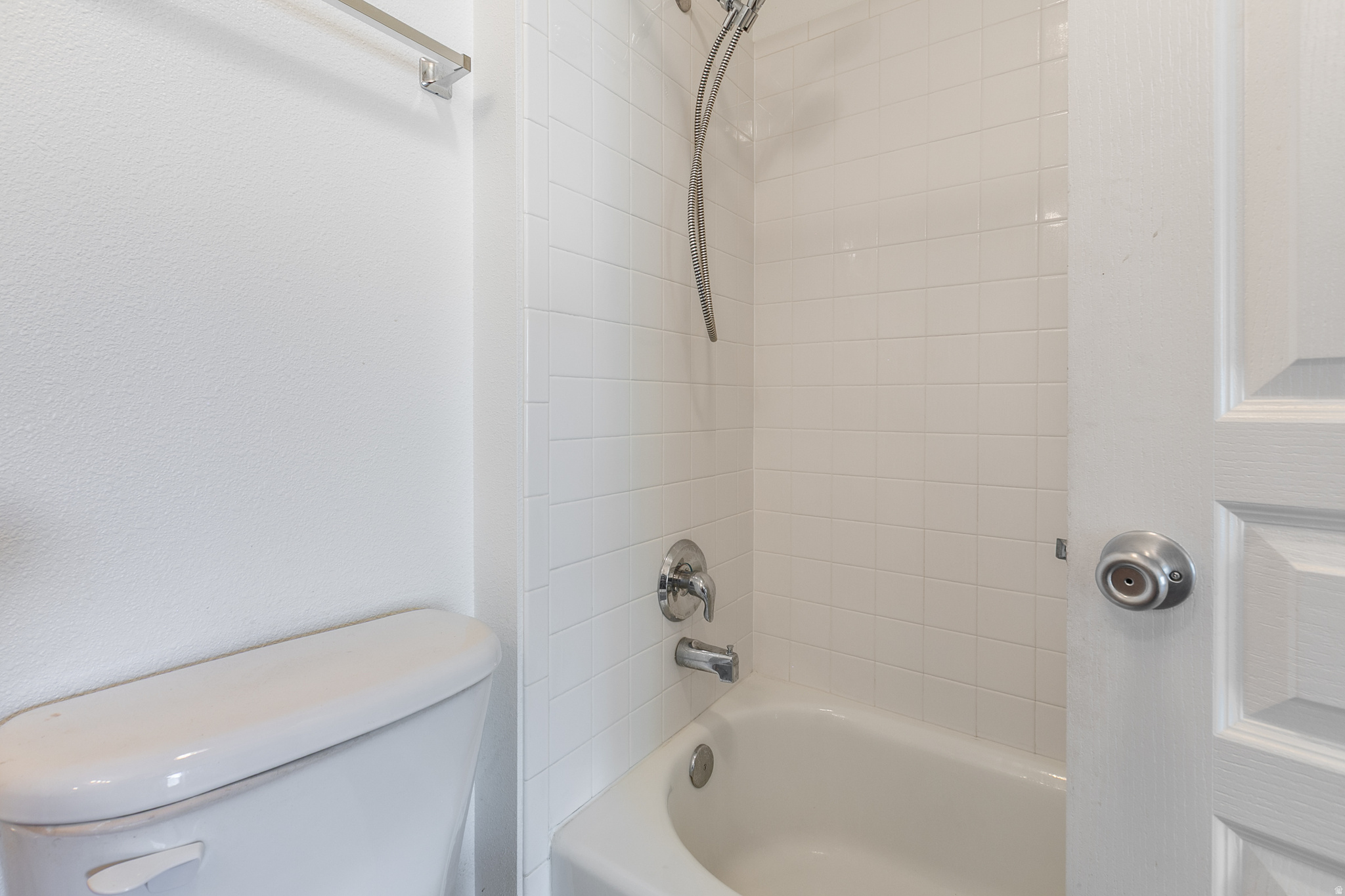 JEFFERSON AVE TOWNHOMES - Residential