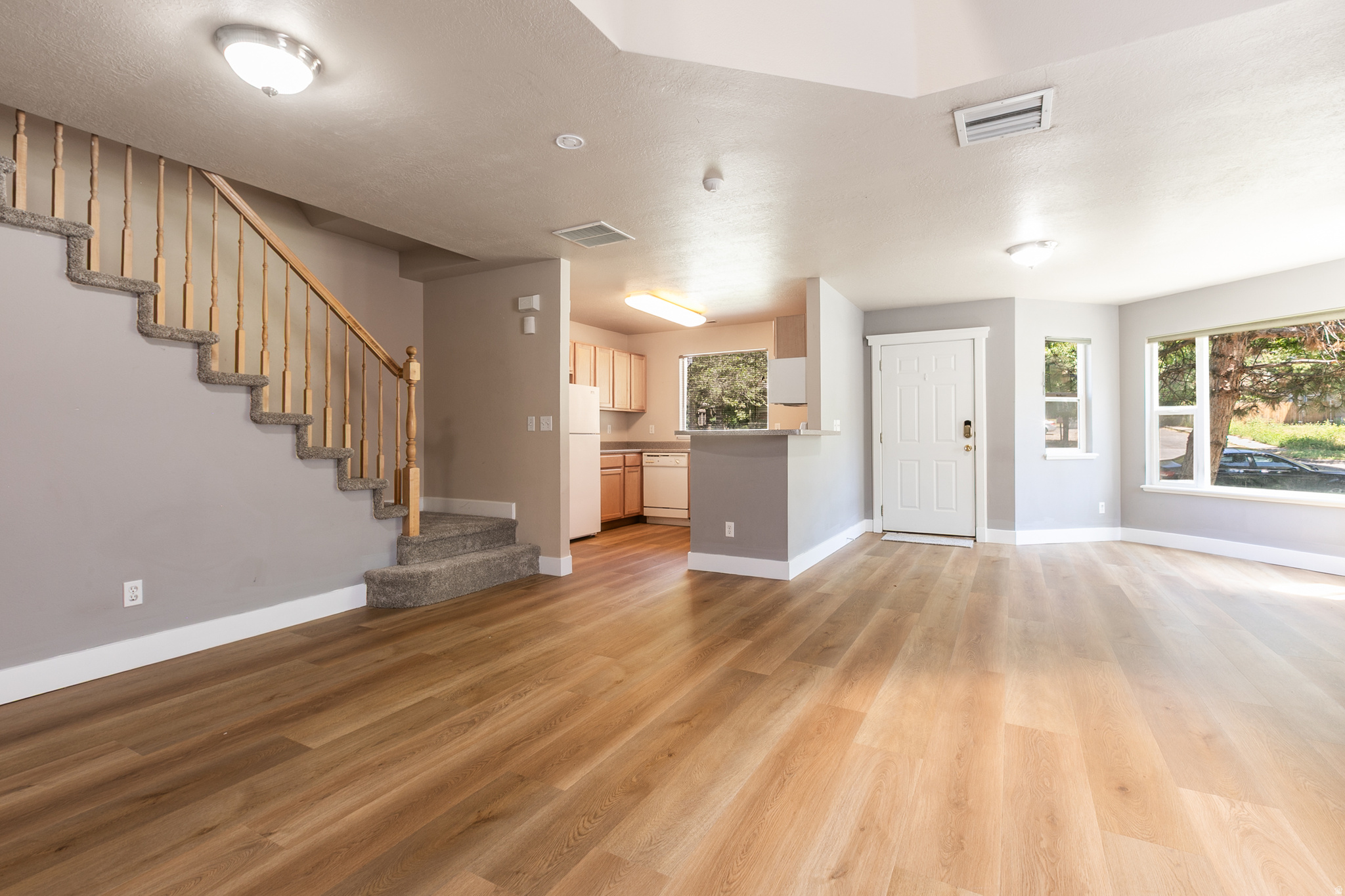 JEFFERSON AVE TOWNHOMES - Residential