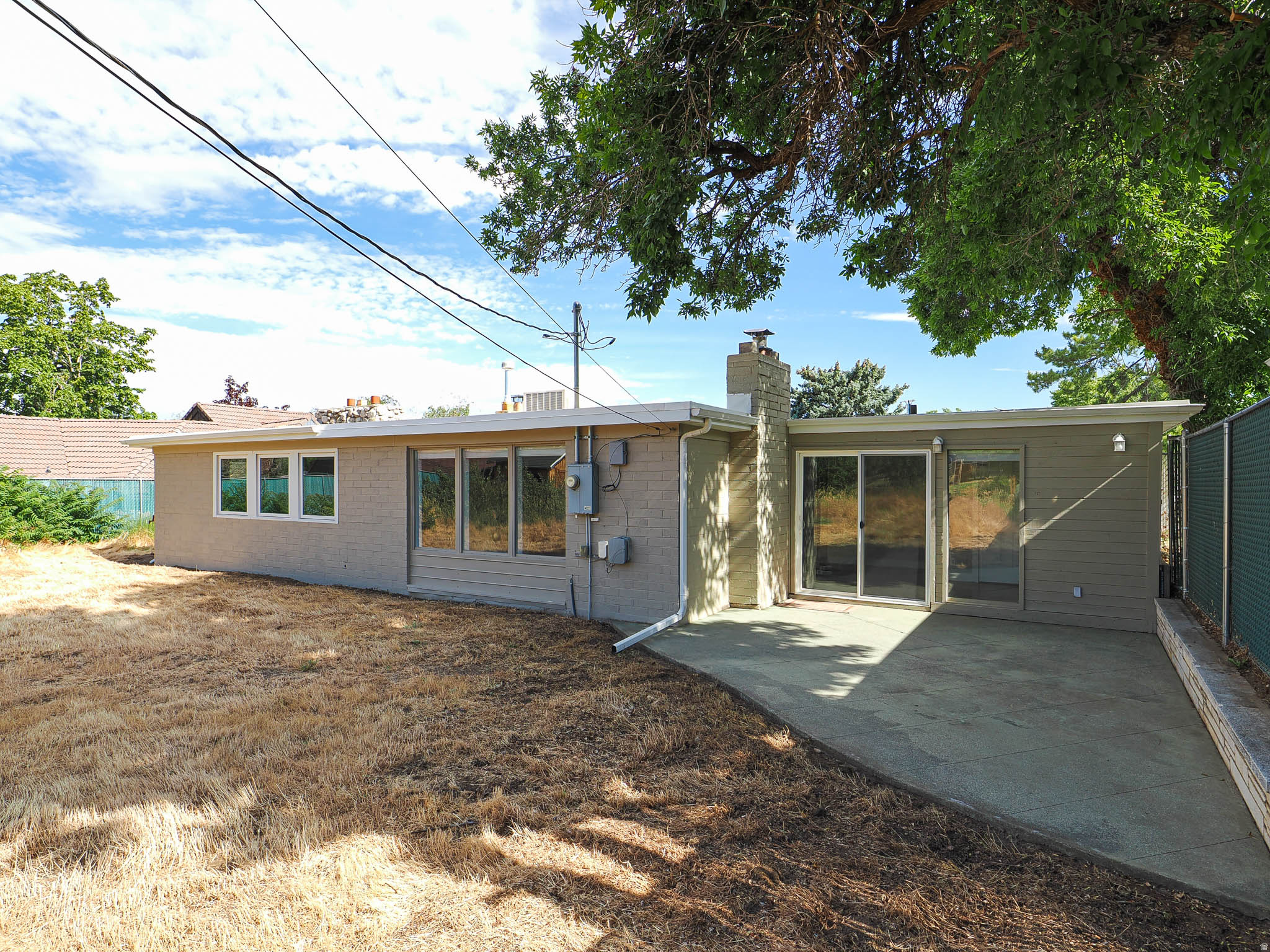 VAL VISTA - Residential