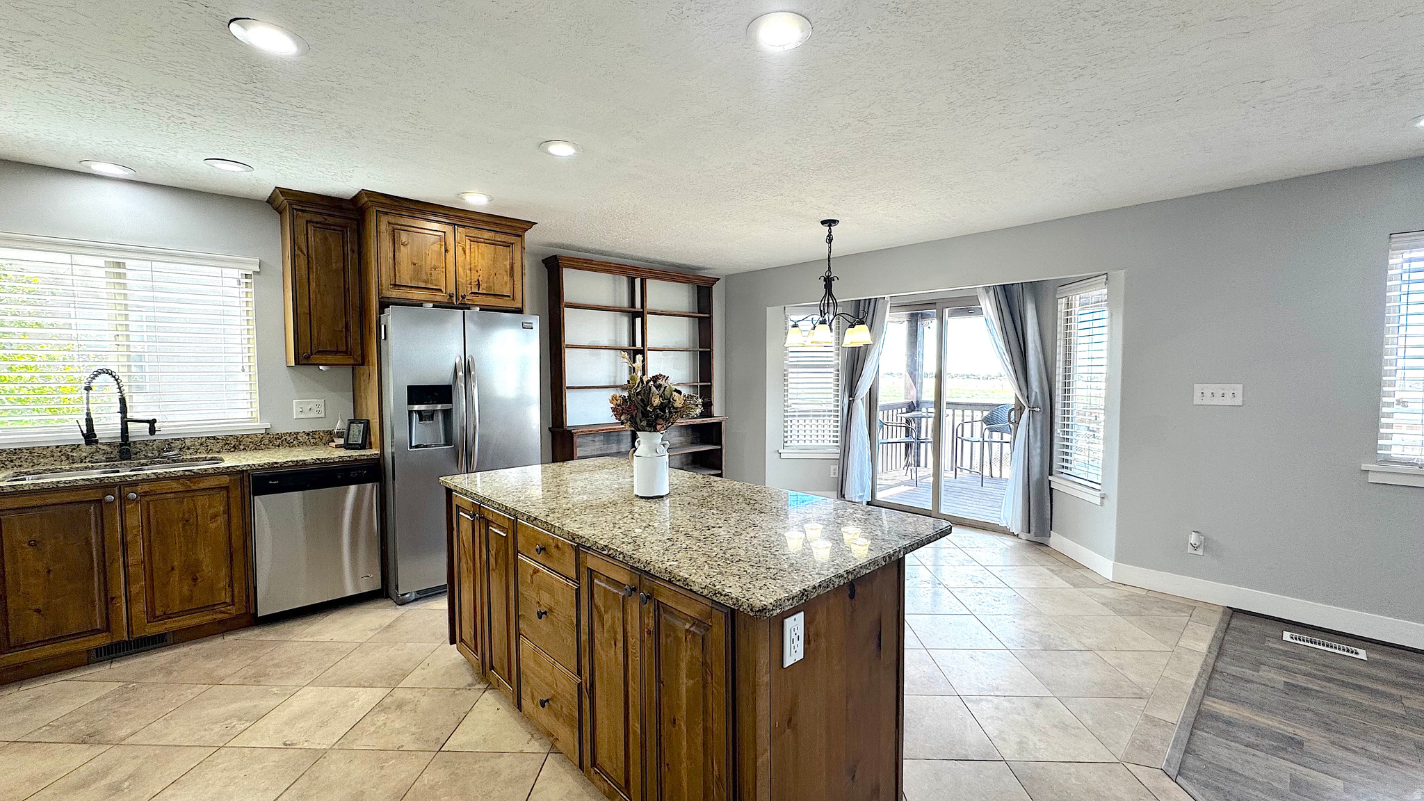 SOUTH WILLOW RANCHES - Residential