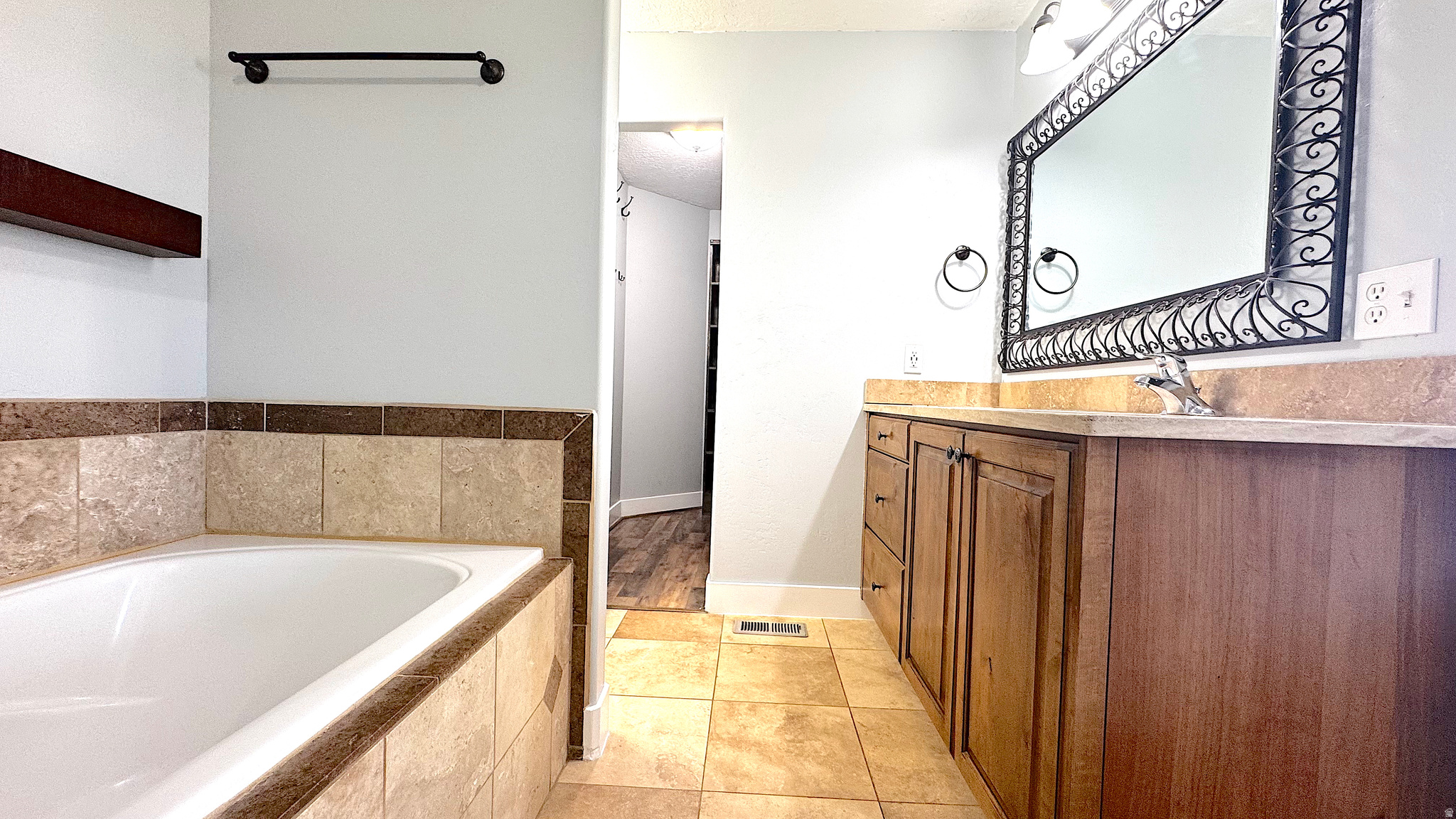 SOUTH WILLOW RANCHES - Residential