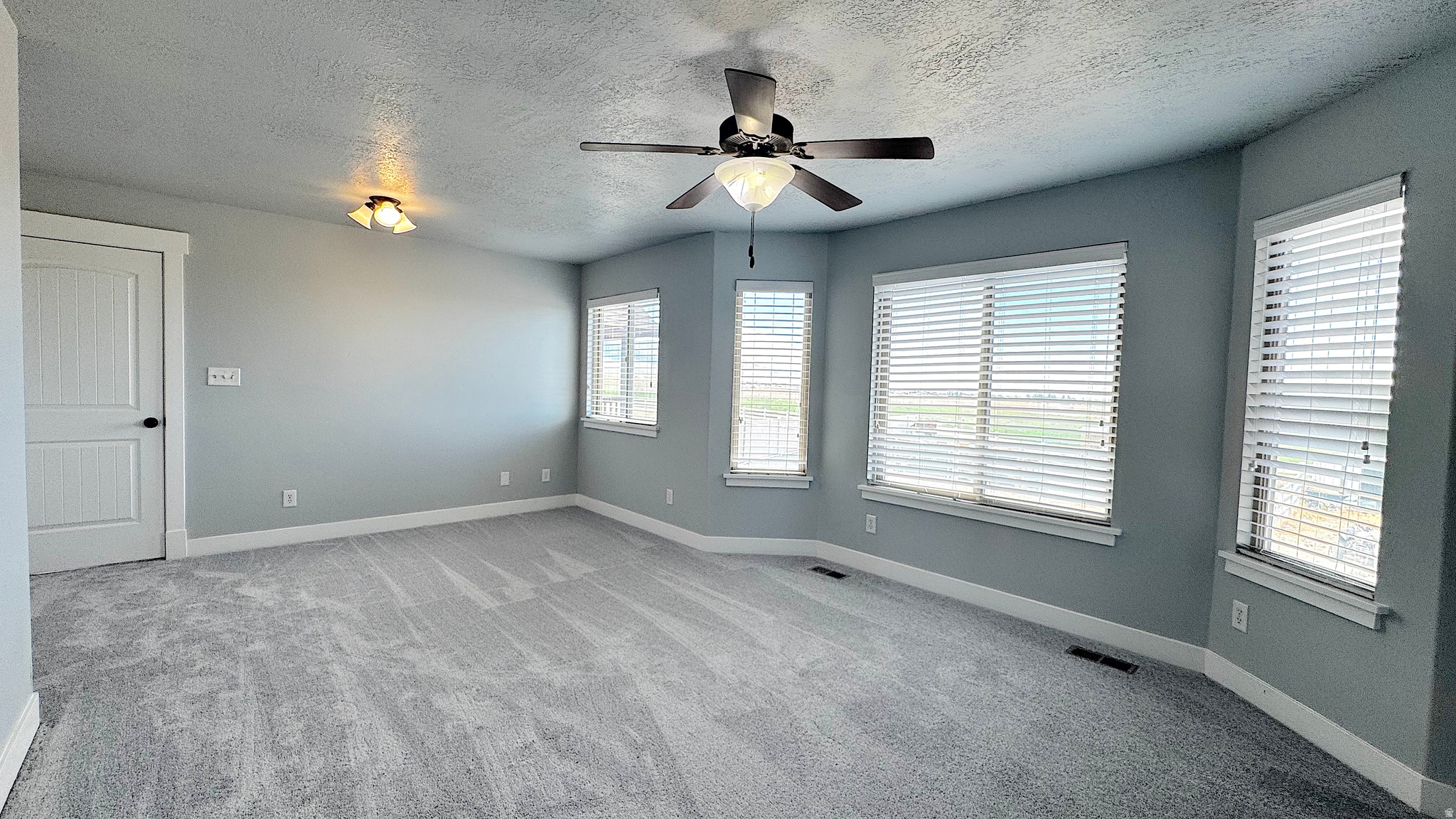 SOUTH WILLOW RANCHES - Residential