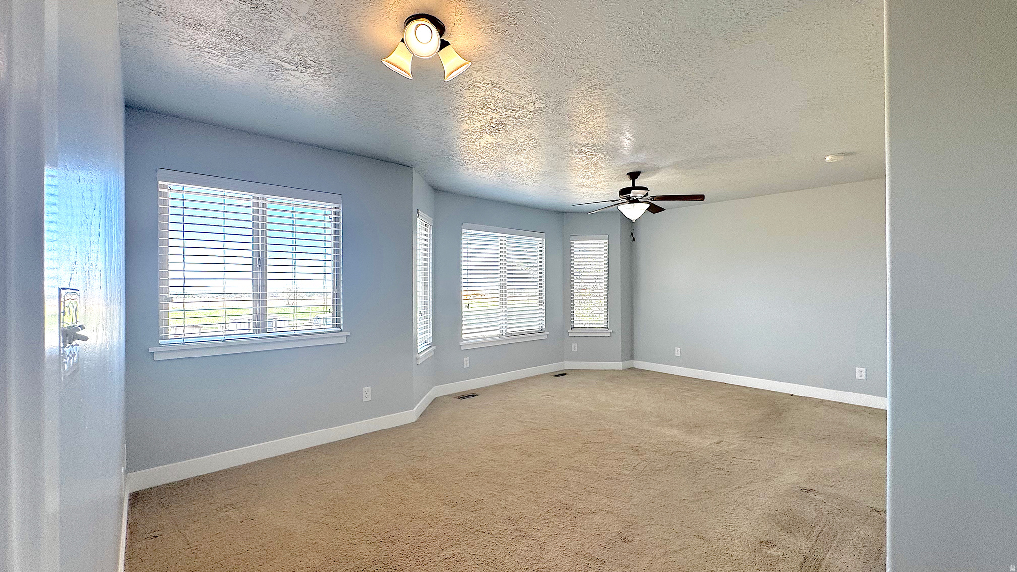 SOUTH WILLOW RANCHES - Residential