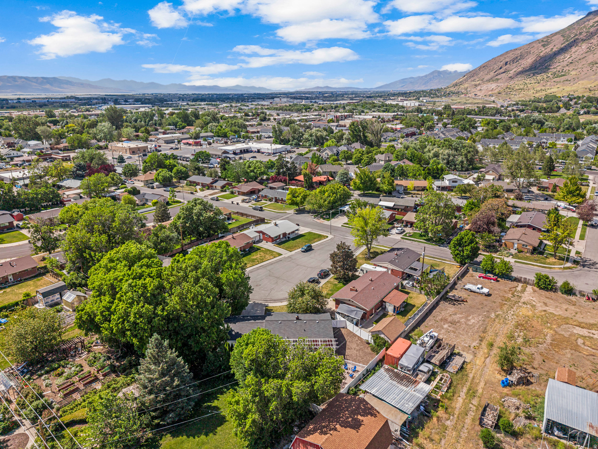 MOUNTAIN VISTA - Residential