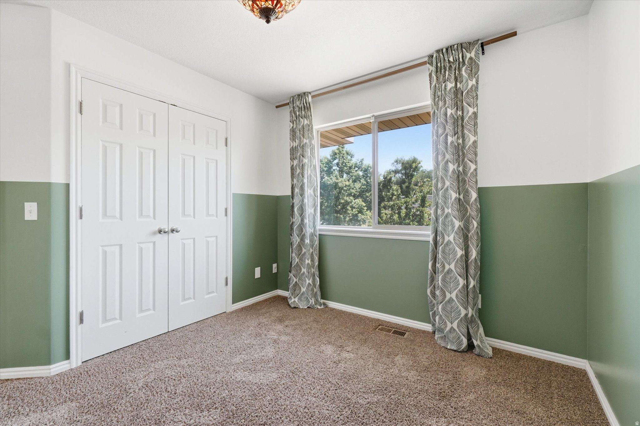 TAYLORS - Residential