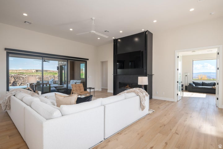 ESTATES AT VALDERRA PH 2 - Residential