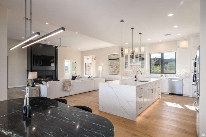 ESTATES AT VALDERRA PH 2 - Residential