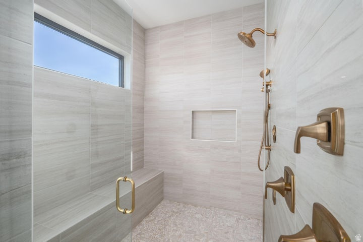 ESTATES AT VALDERRA PH 2 - Residential
