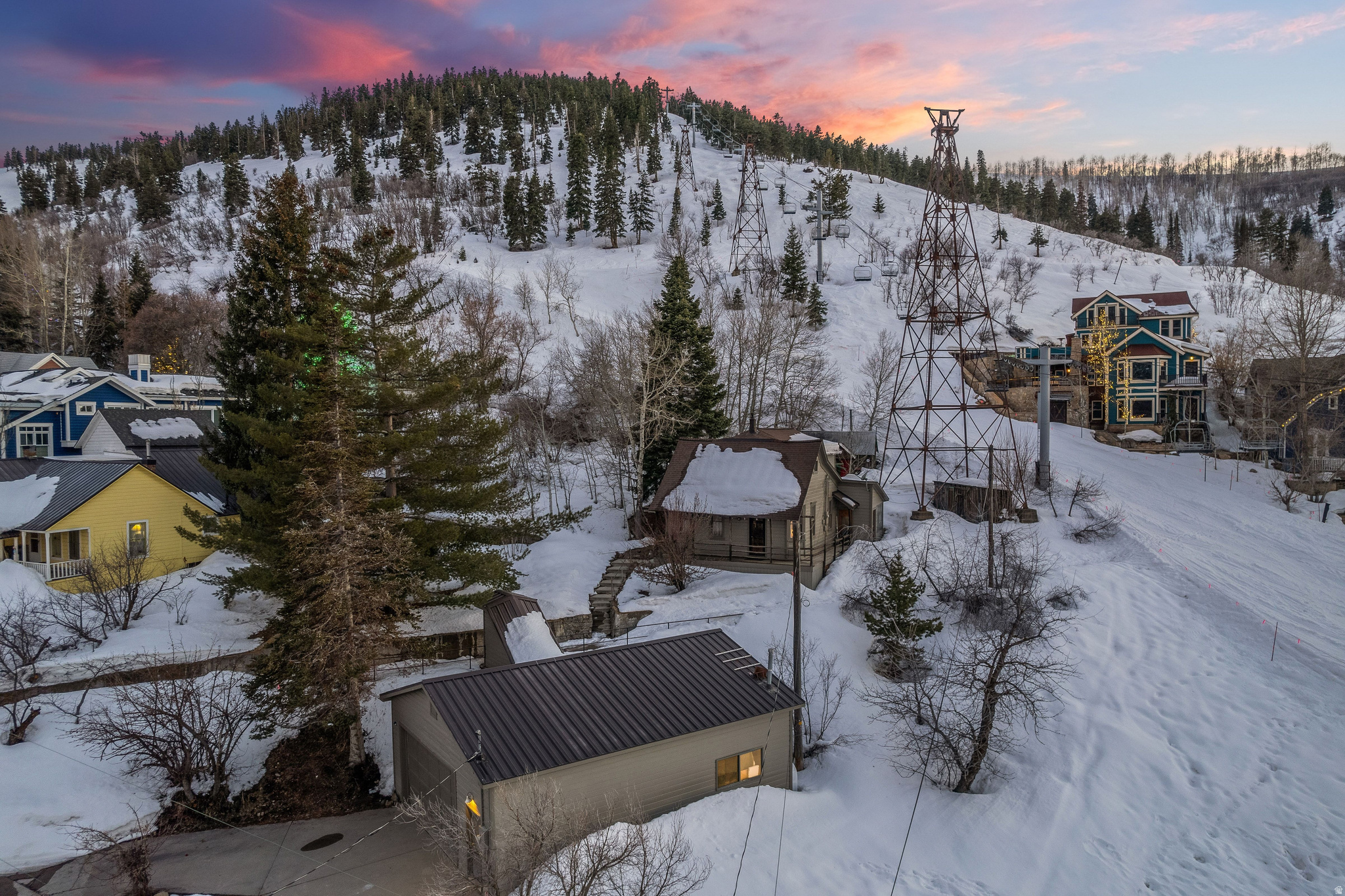PARK CITY - Land