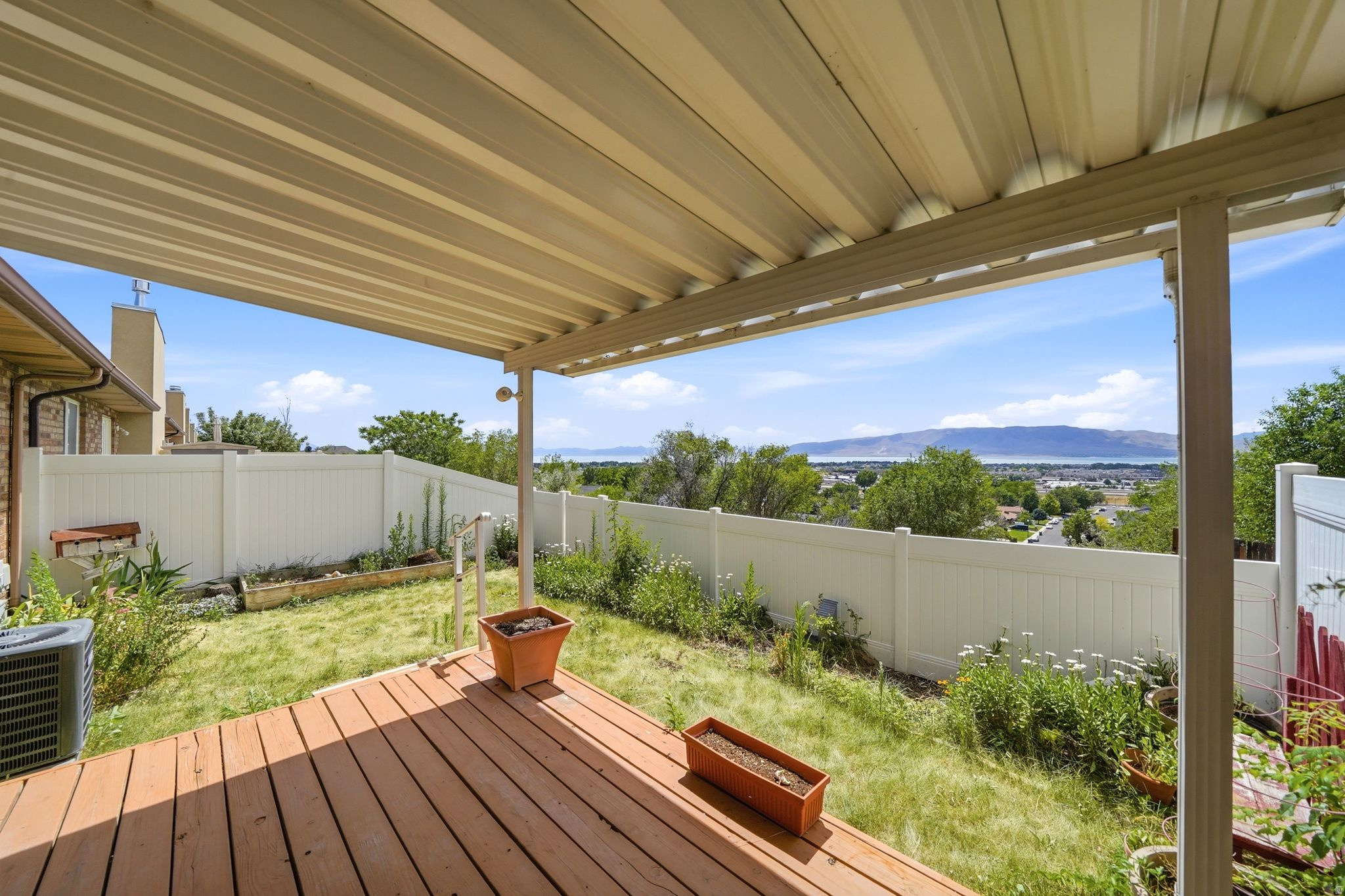 RIDGE - Residential