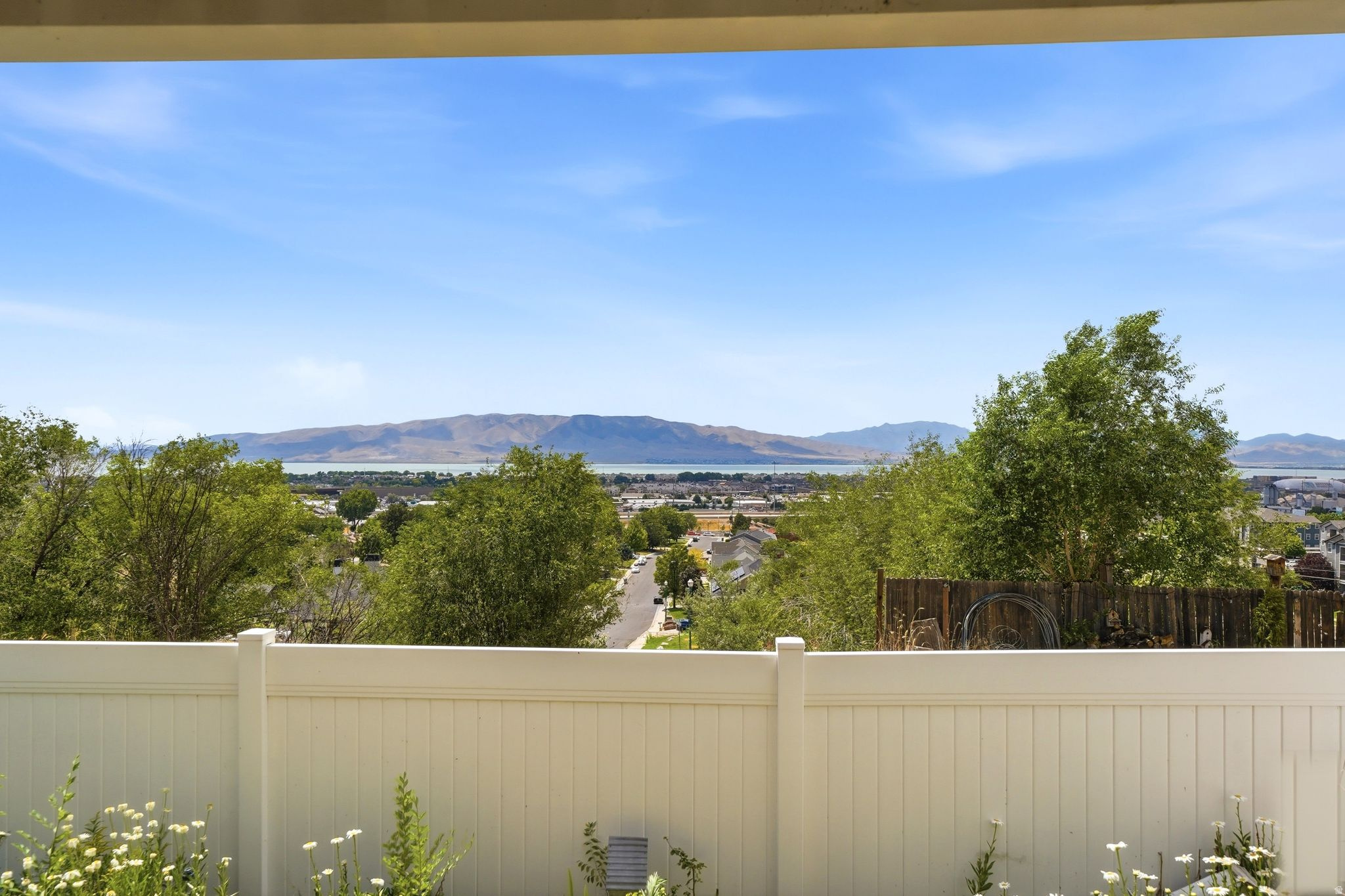 RIDGE - Residential