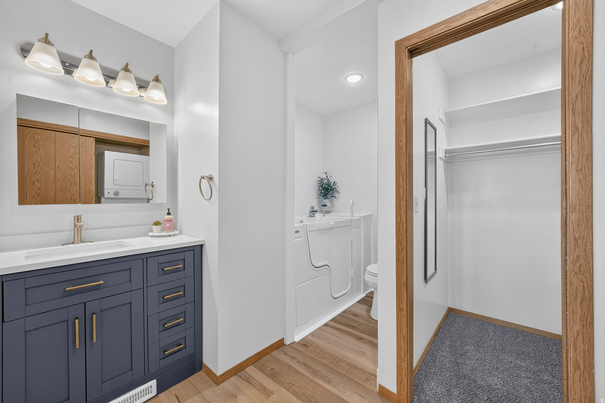 RIDGE - Residential