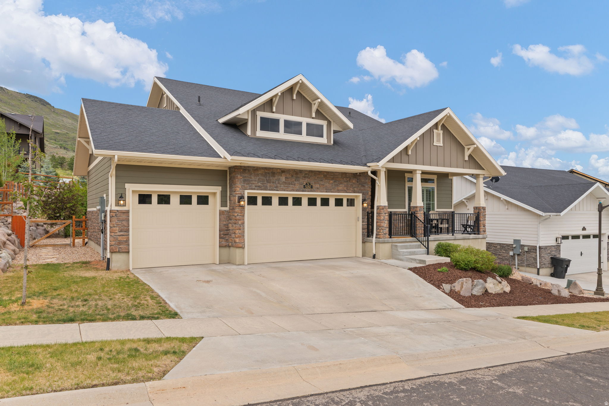 RIVER VIEW - Residential