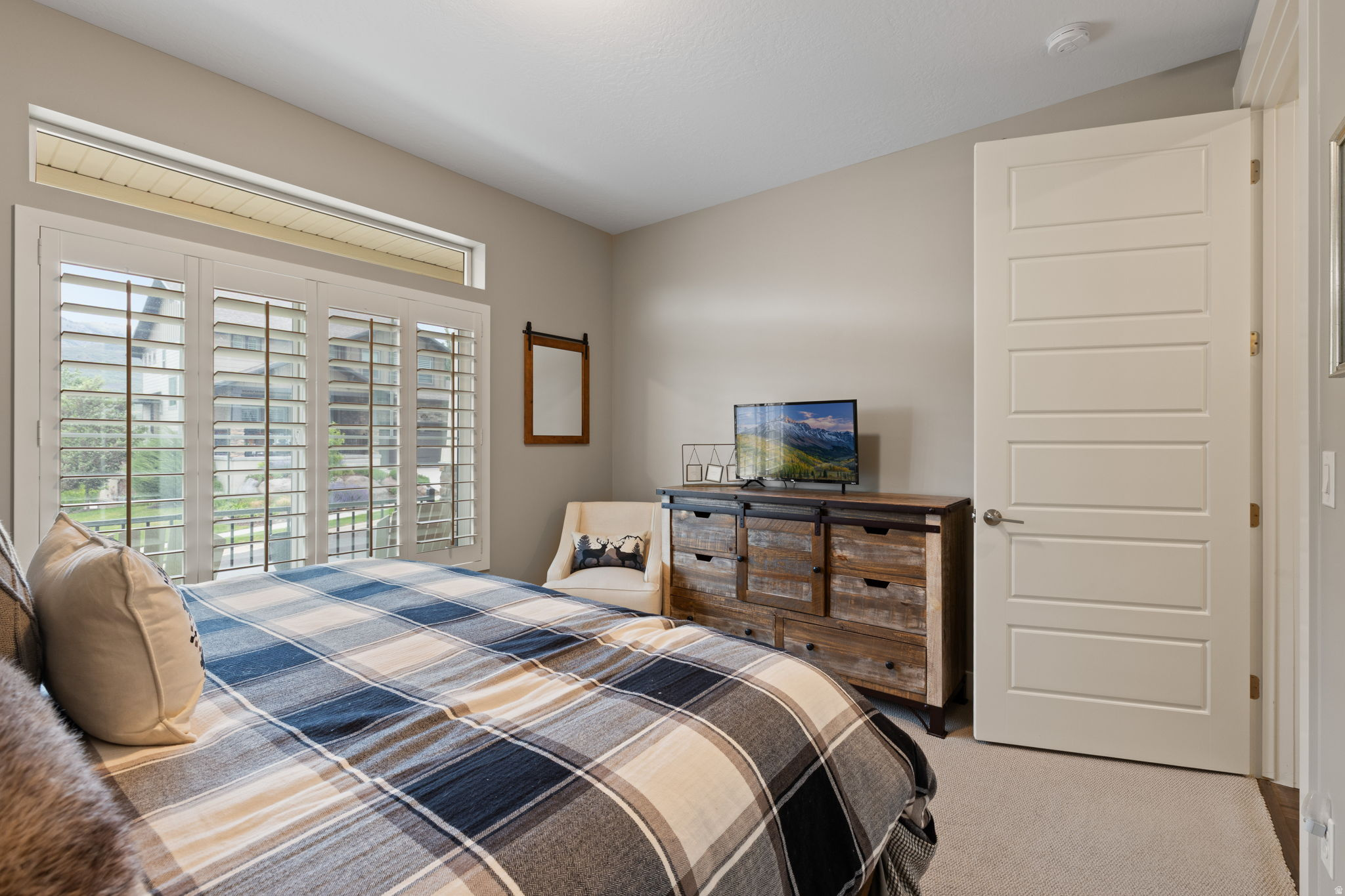 RIVER VIEW - Residential