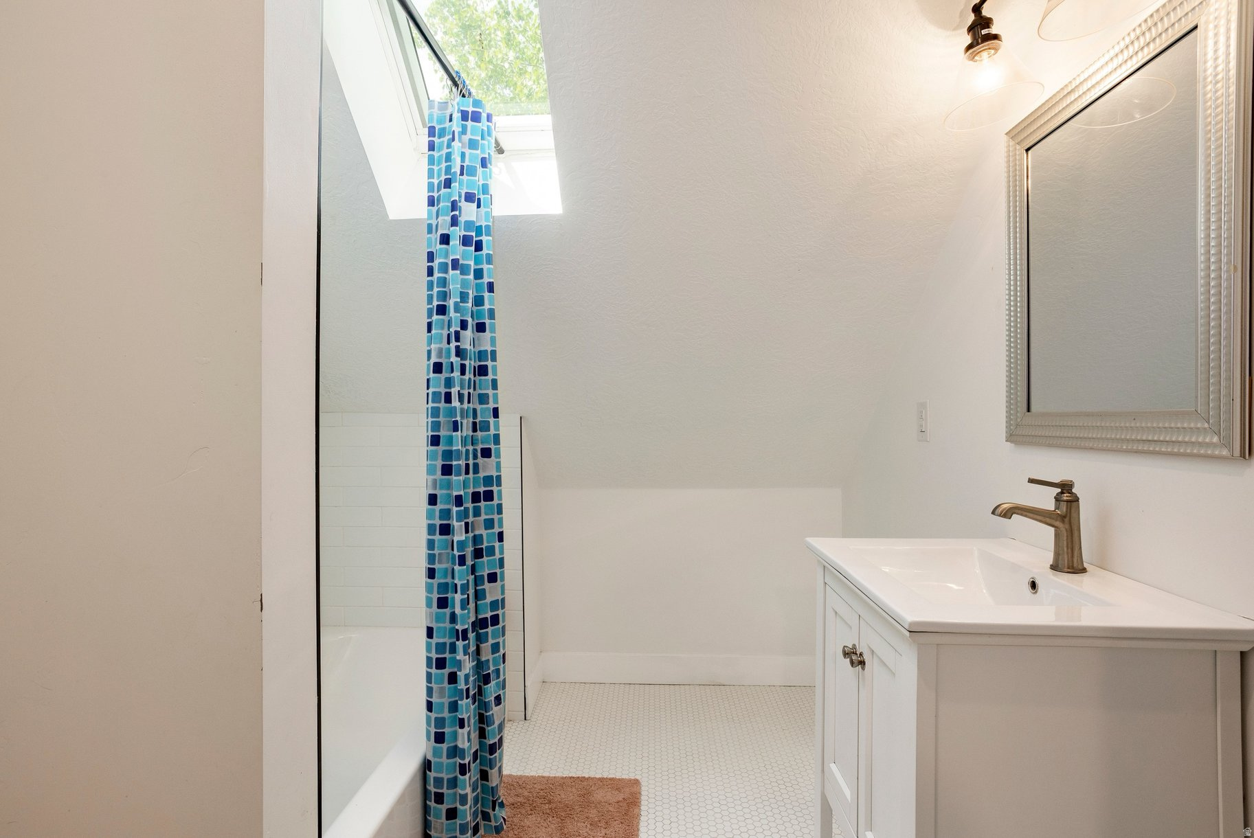MIDWAY FARMS - Residential