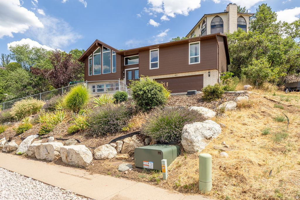 LAKEVIEW ESTATES - Residential