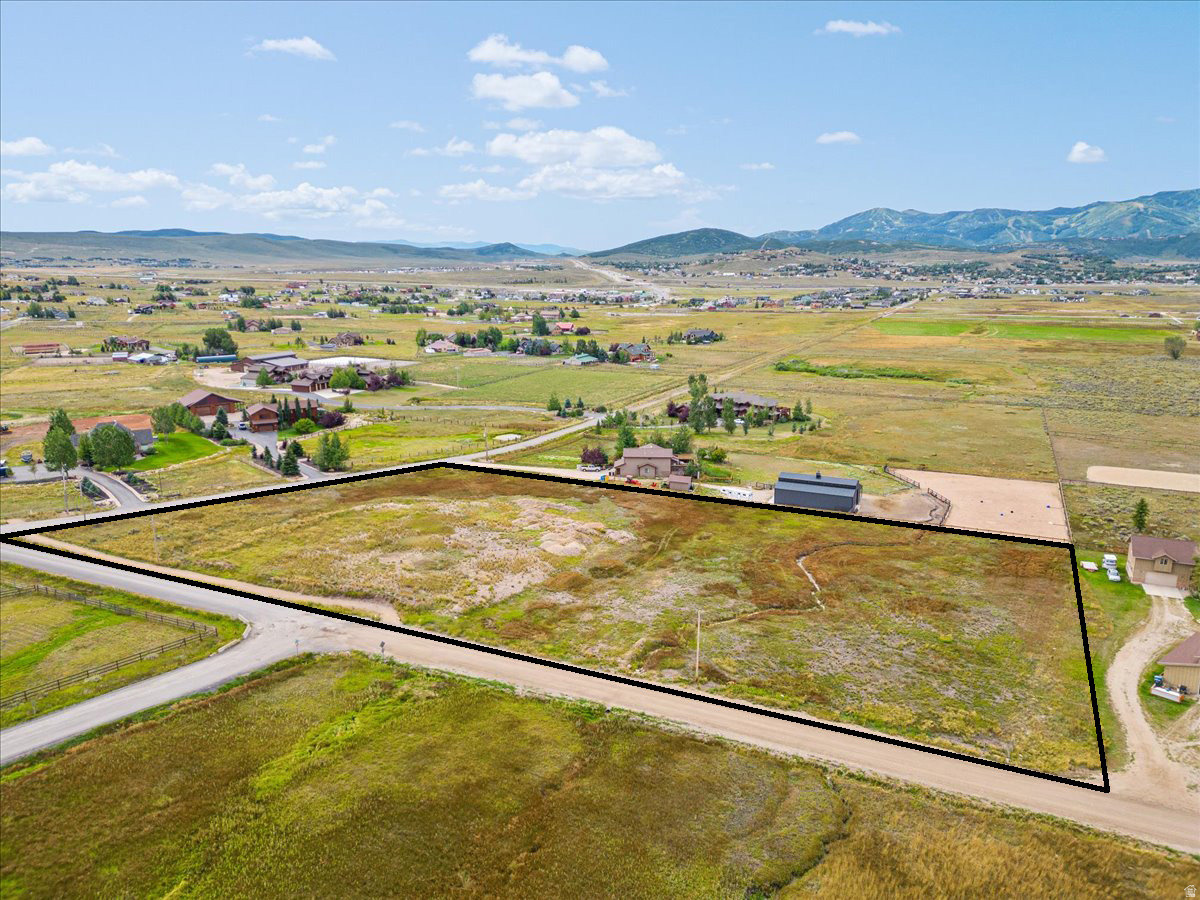 SILVER CREEK ESTATES - Land