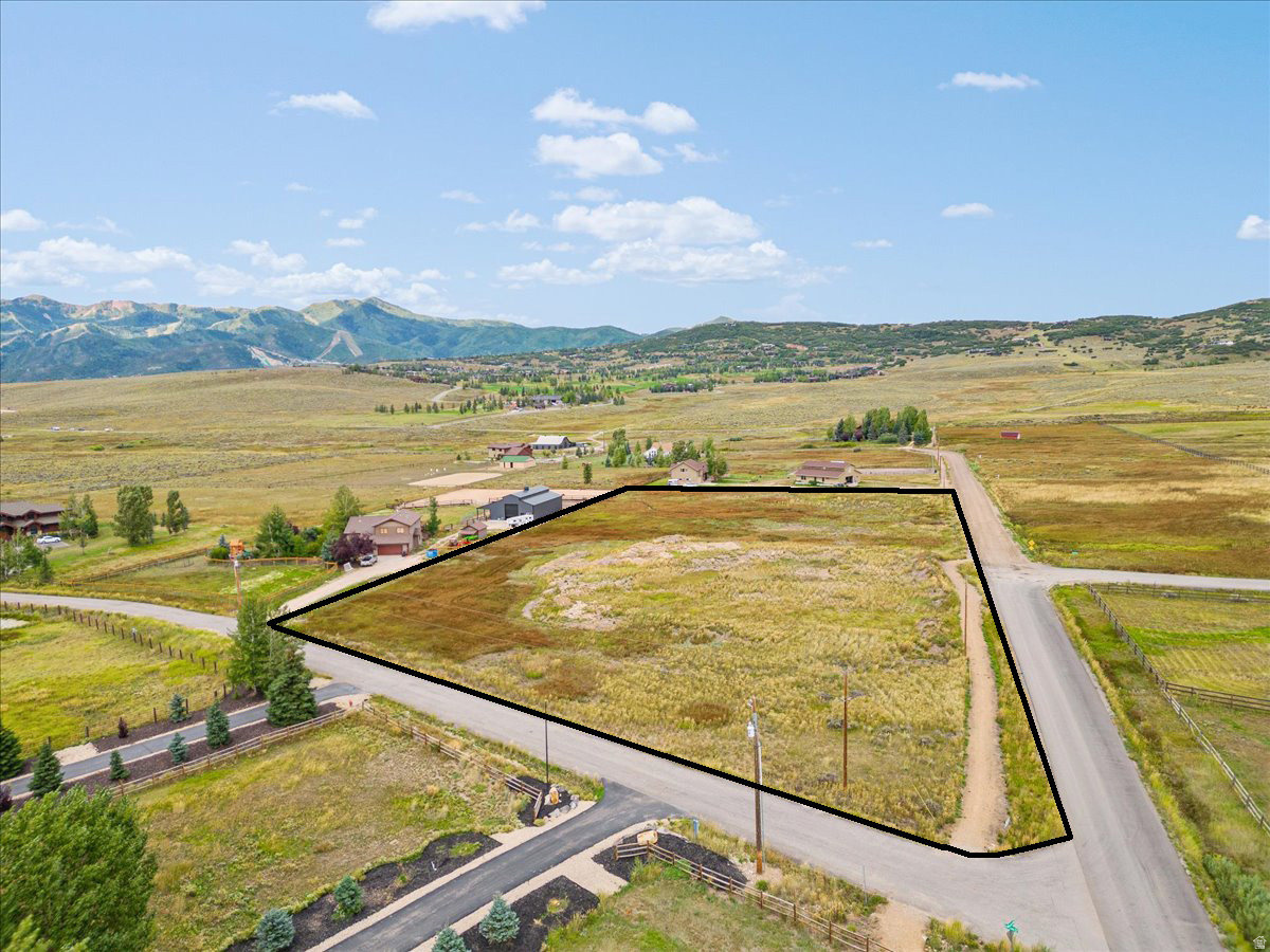 SILVER CREEK ESTATES - Land