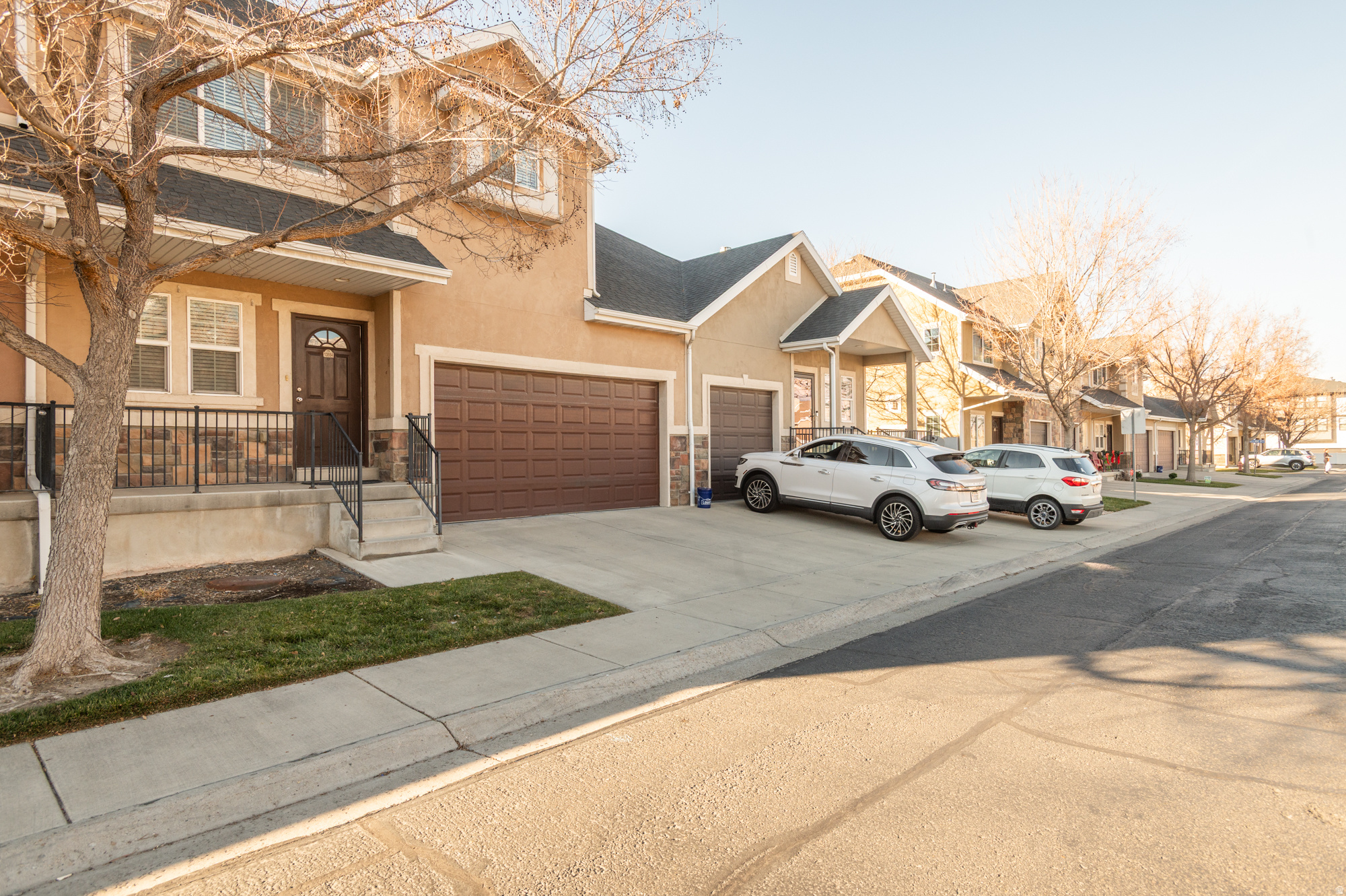 MEADOWS - Residential