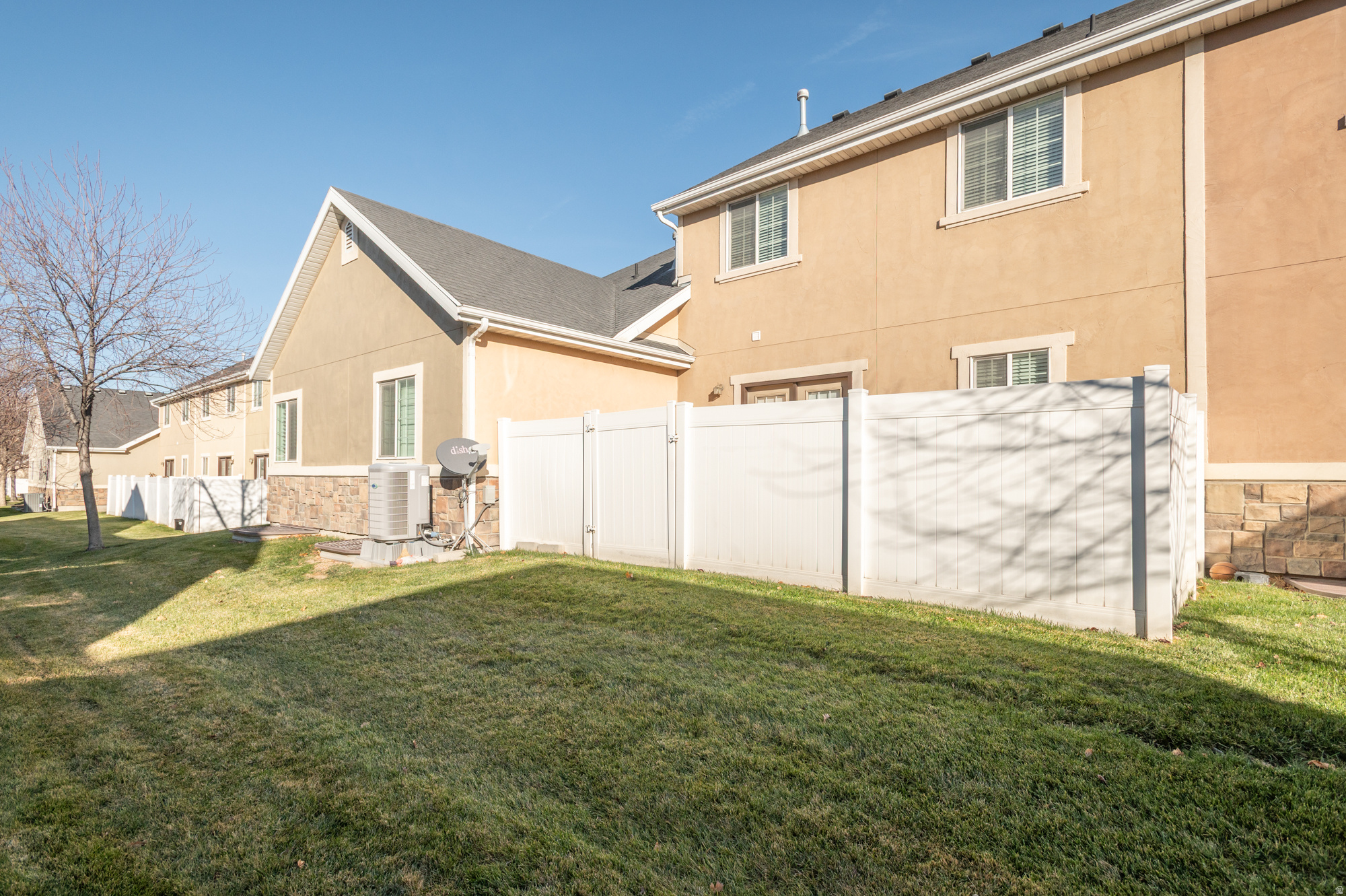 MEADOWS - Residential