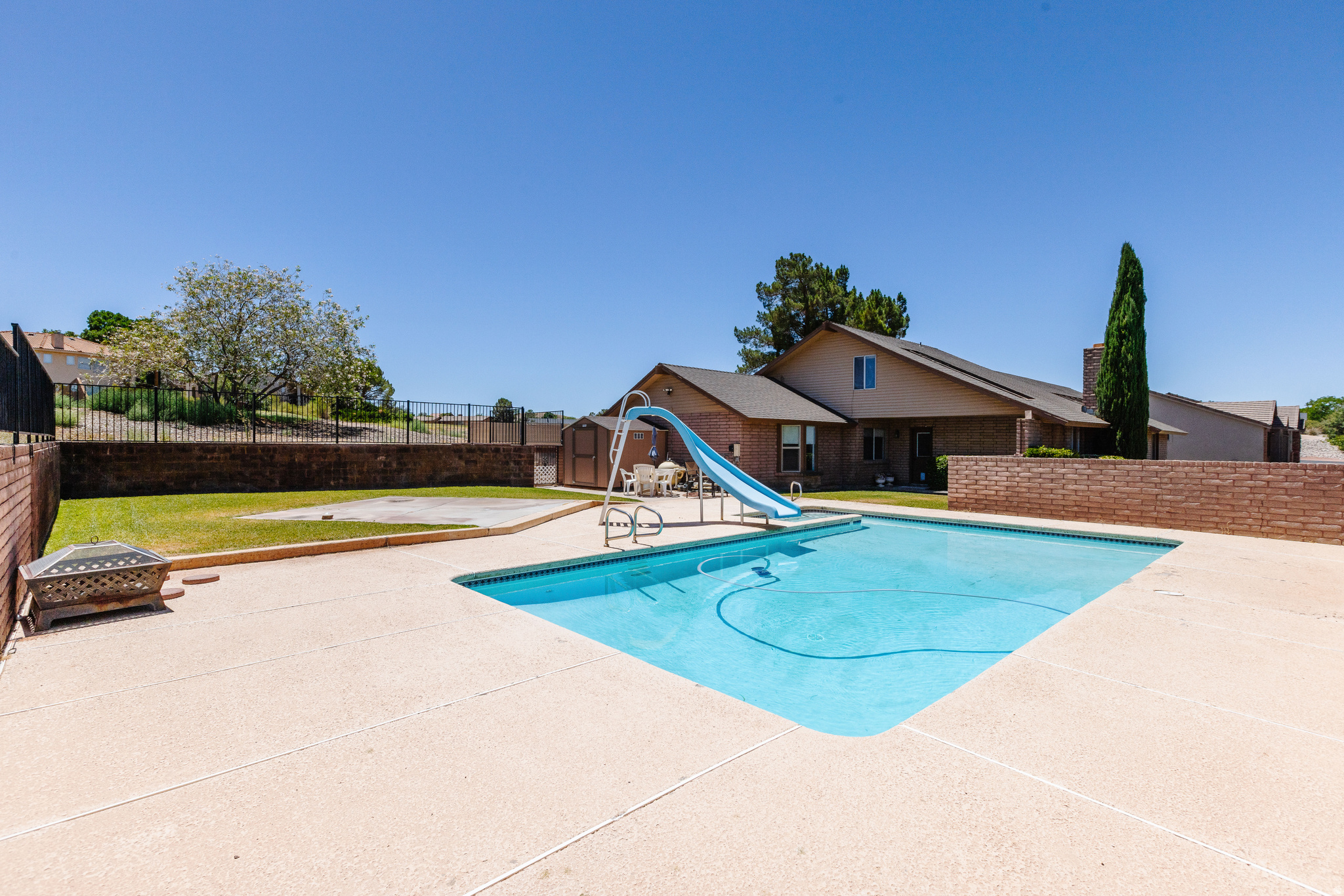BLOOMINGTON HILLS 6 - Residential
