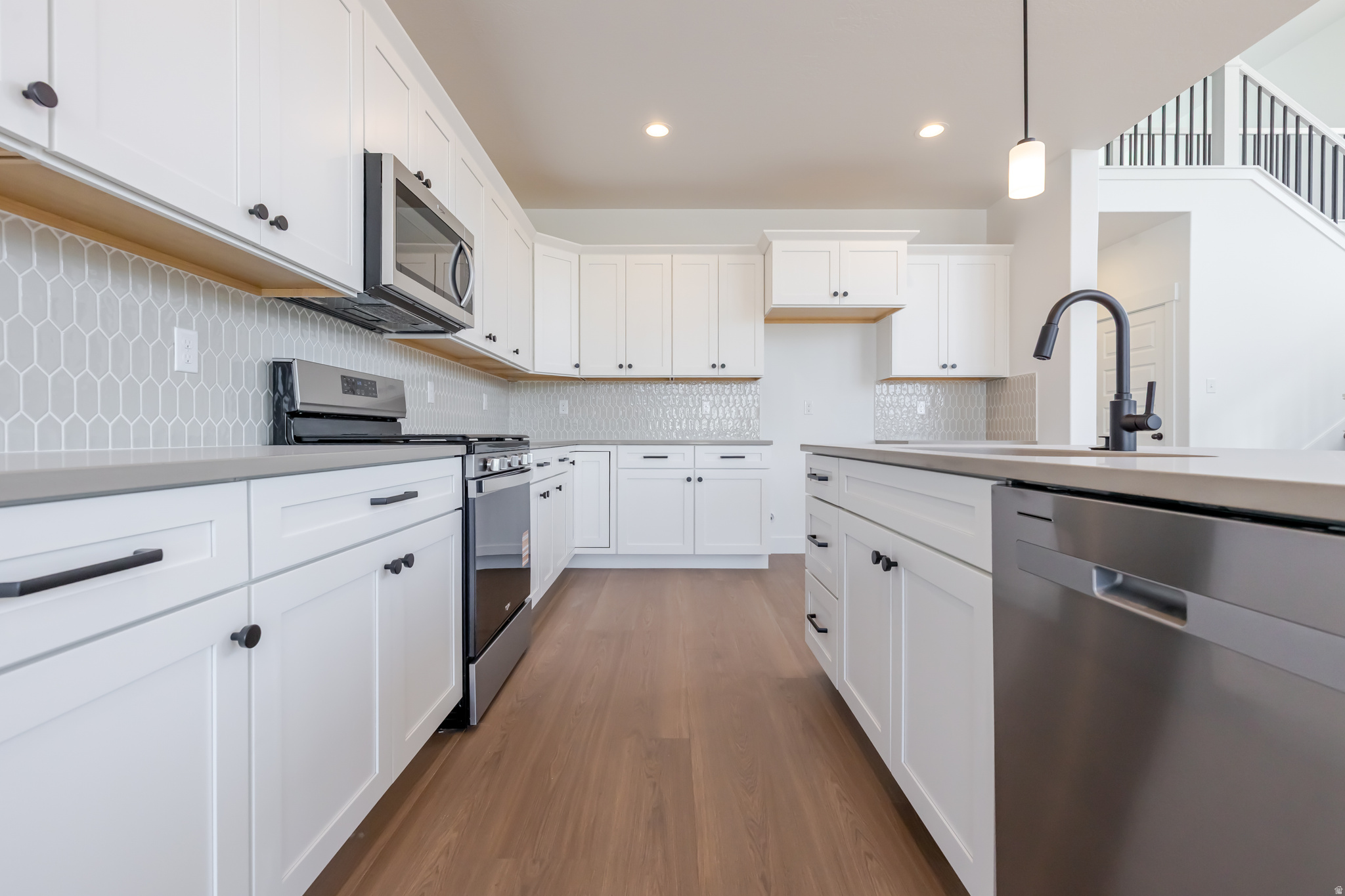 ROSE RANCH - Residential
