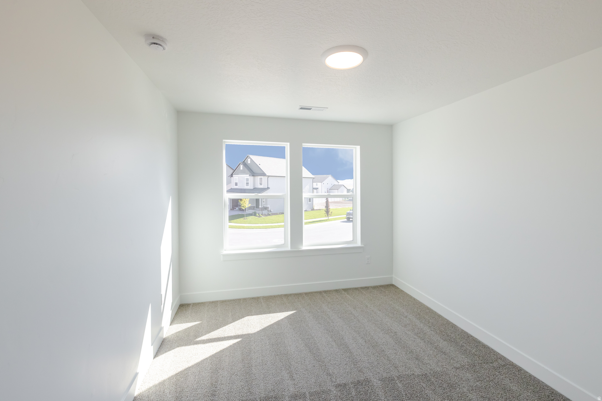 ROSE RANCH - Residential