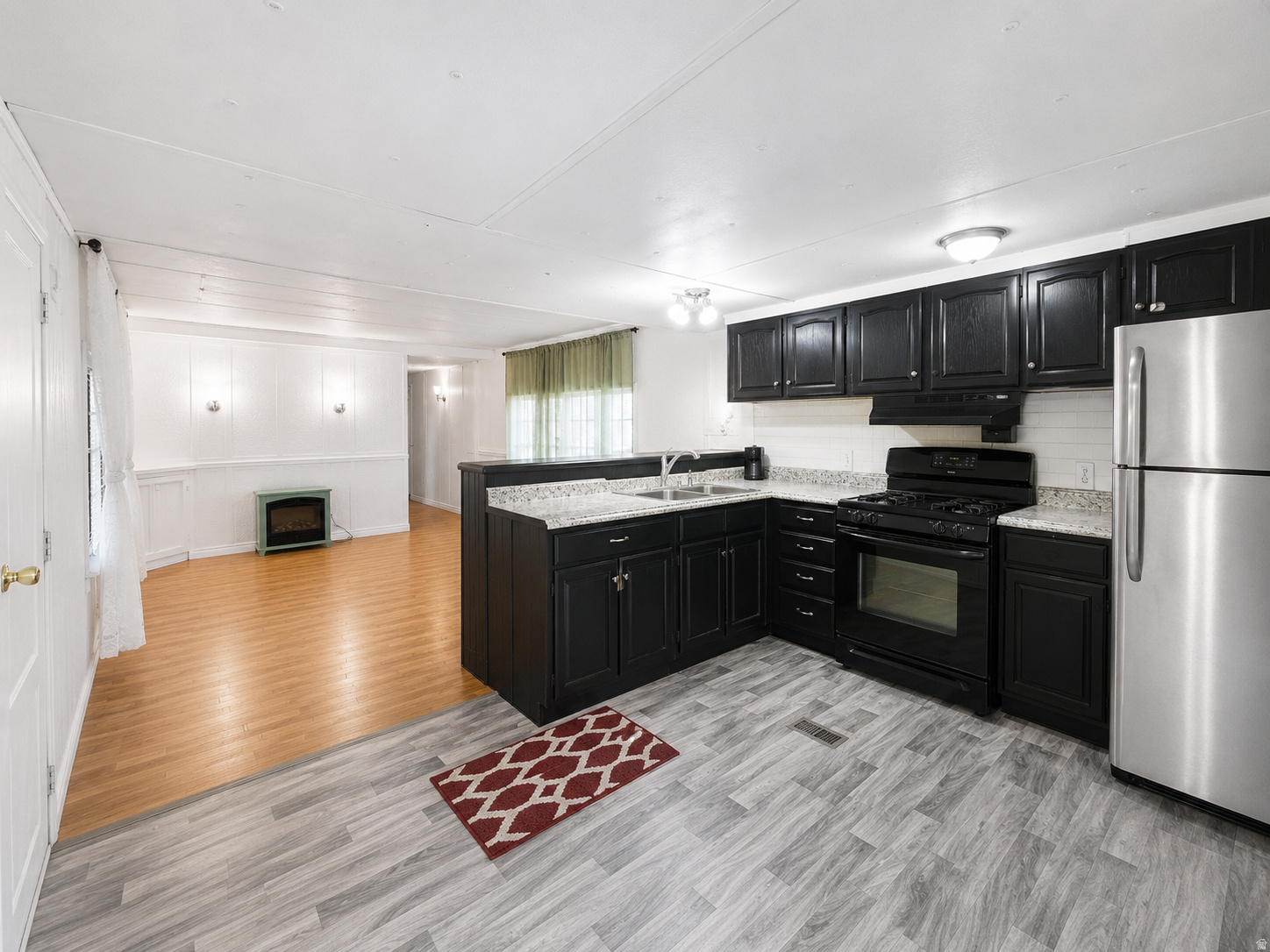 WILLOW CREEK ESTATES - Residential