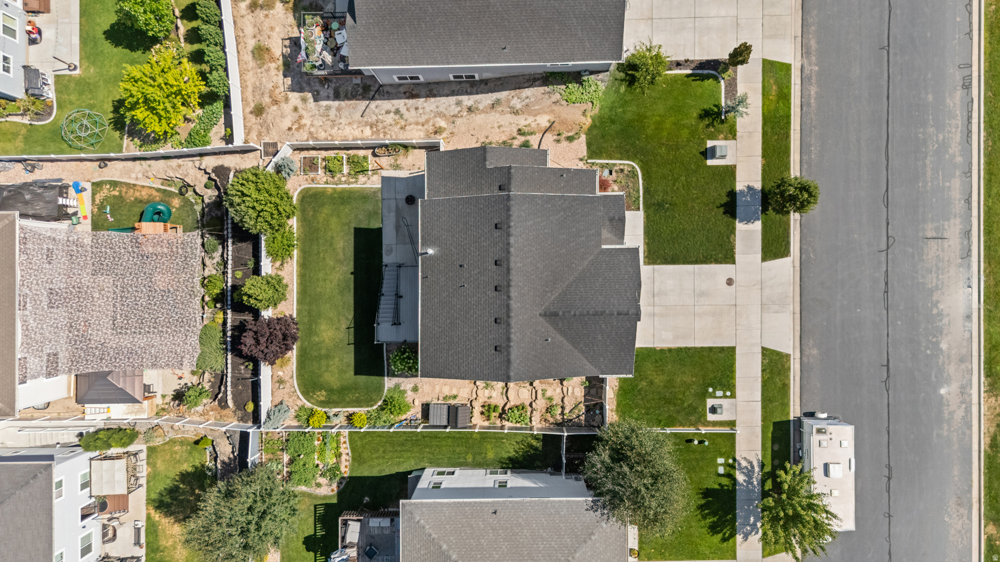 WHITE RAIL OVERLOOK - Residential