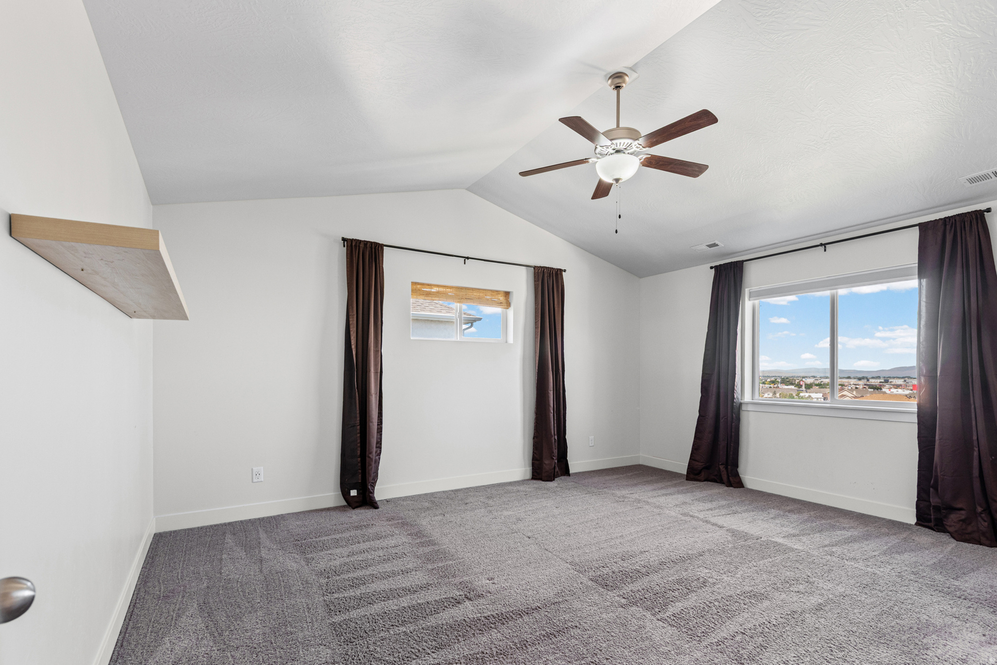 WHITE RAIL OVERLOOK - Residential