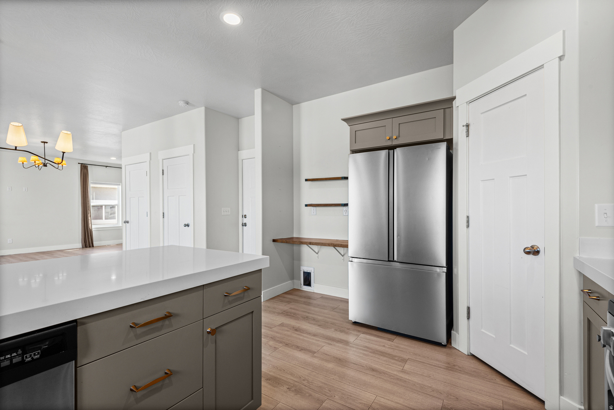 WHITE RAIL OVERLOOK - Residential